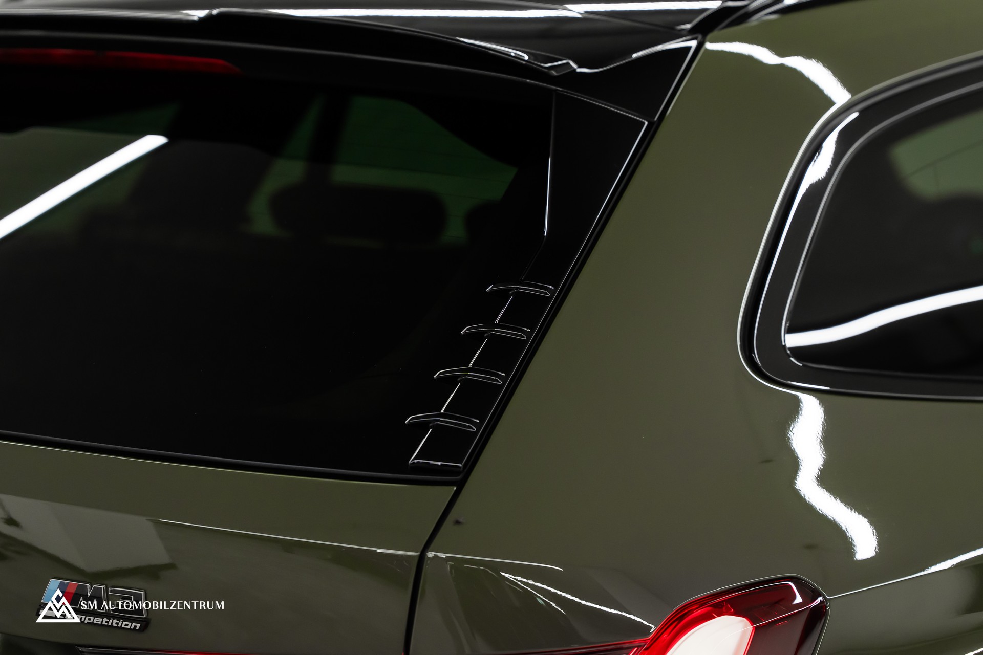 BMW M3 Competition xDrive Touring / Urban Green II / Carbon Exterieur & Interieur / Werksgarantie / 360°-image-12