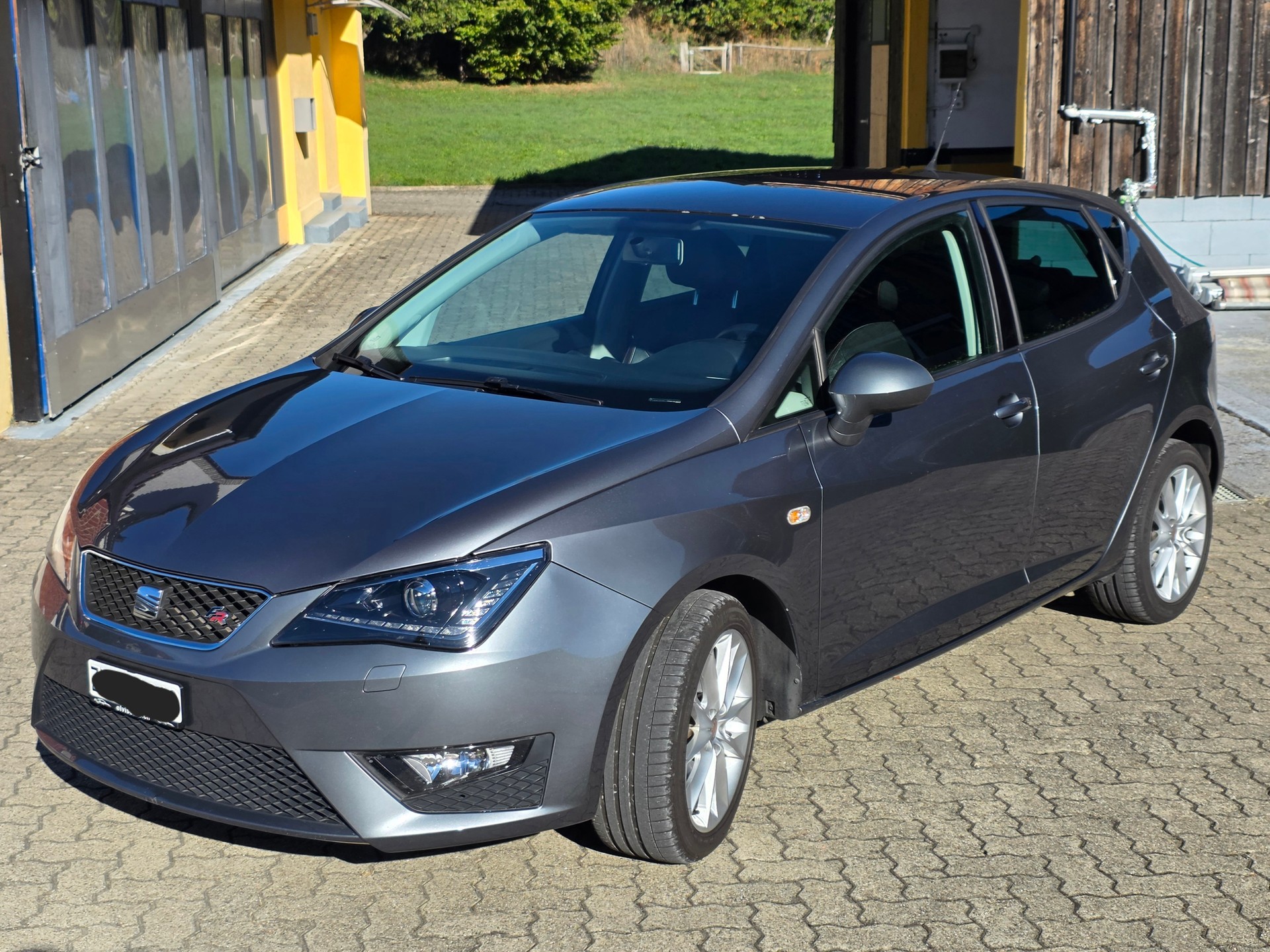 SEAT 1.2 TSI FR-image-0