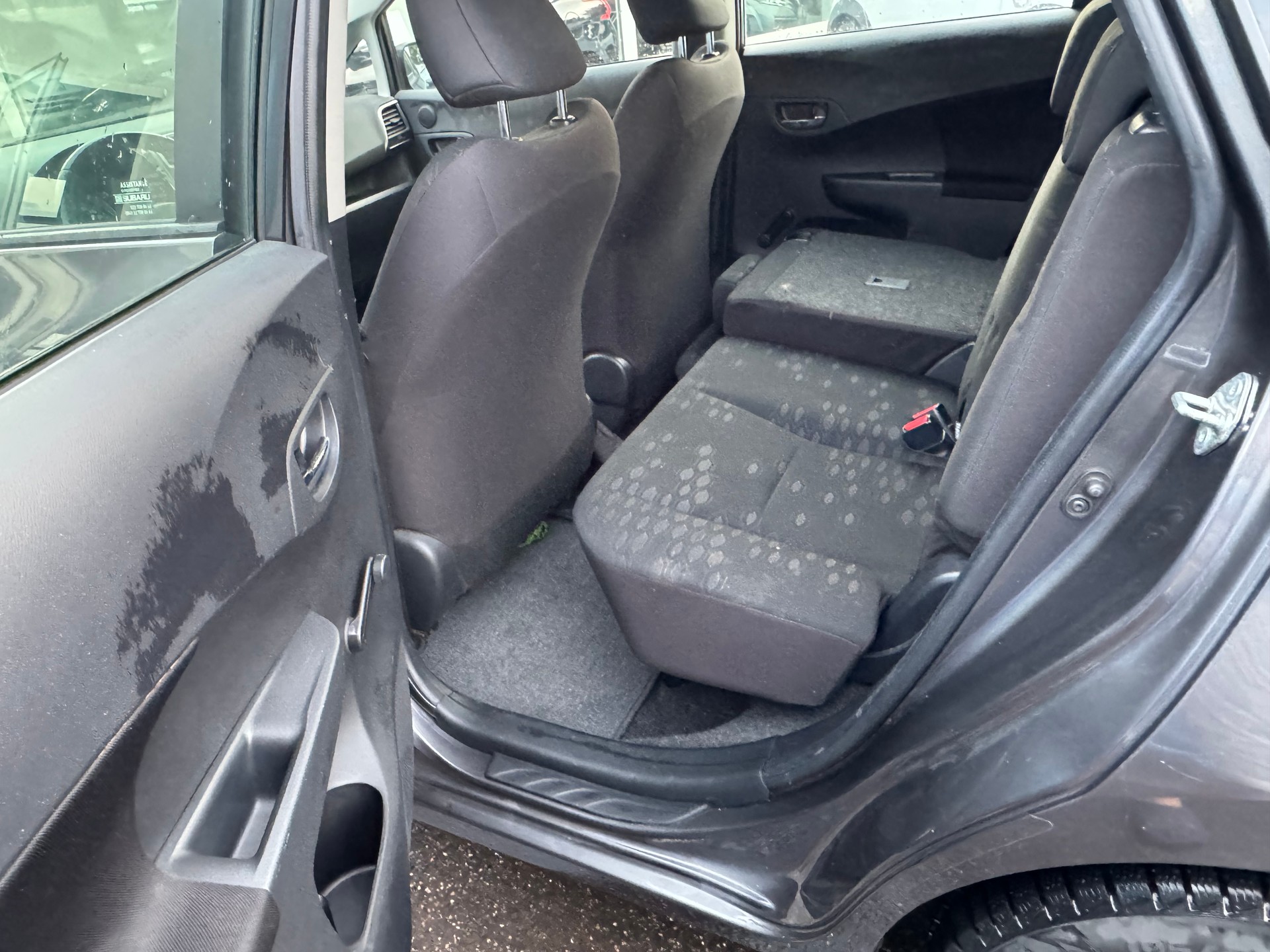 SUBARU Trezia 1.4D Swiss Luxury Automatic-image-10