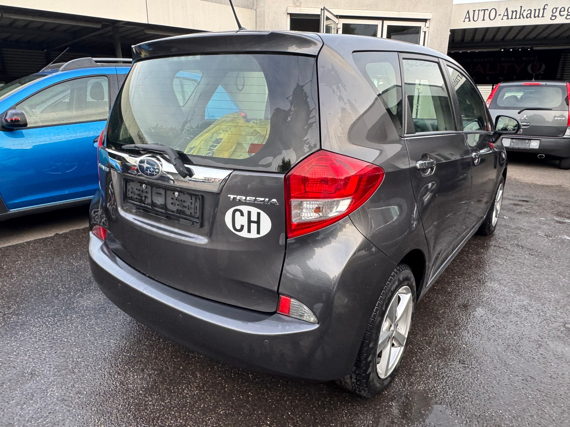 SUBARU Trezia 1.4D Swiss Luxury Automatic-image-3
