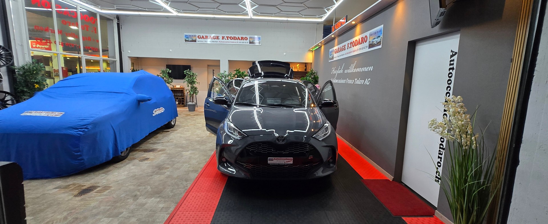 TOYOTA Yaris 1.5 GR Sport e-CVT-image-19