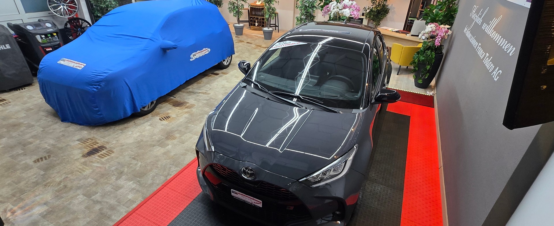 TOYOTA Yaris 1.5 GR Sport e-CVT-image-9