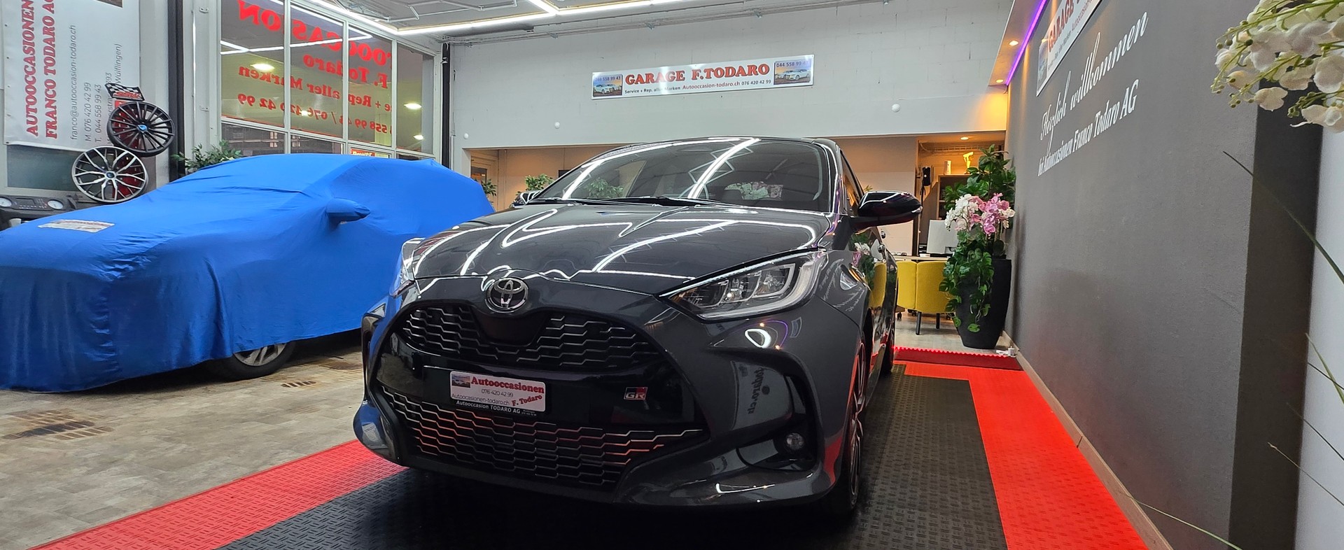 TOYOTA Yaris 1.5 GR Sport e-CVT-image-1