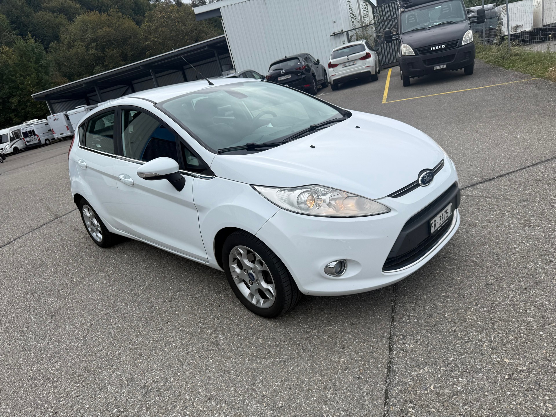 FORD Fiesta 1.4 16V Titanium Automatic-image-2