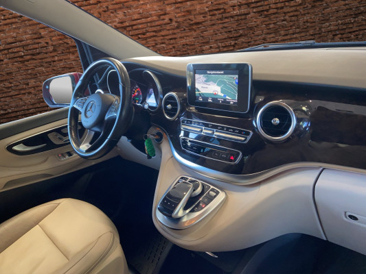MERCEDES-BENZ V 250 d Swiss Ed. K 4M-image-13