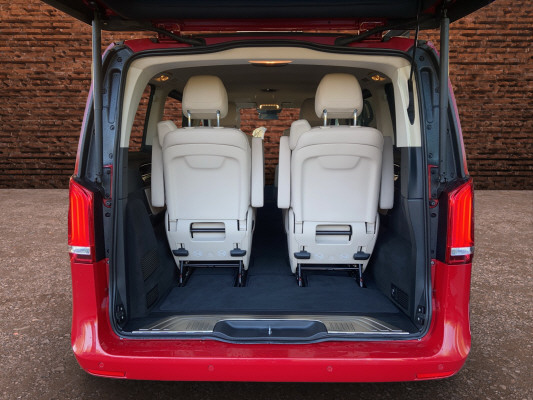 MERCEDES-BENZ V 250 d Swiss Ed. K 4M-image-6