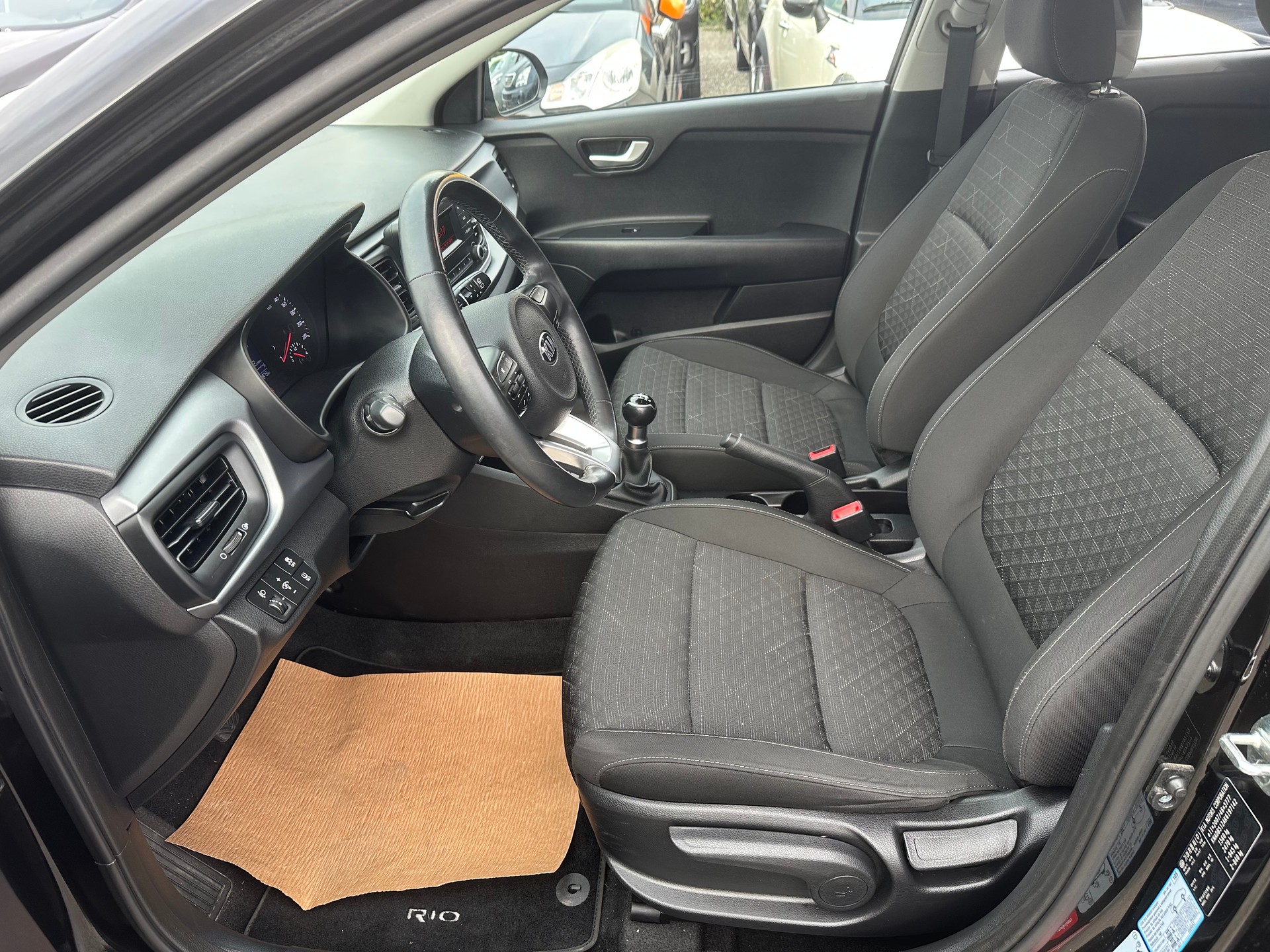 KIA Rio 1.2 CVVT Classic-image-6