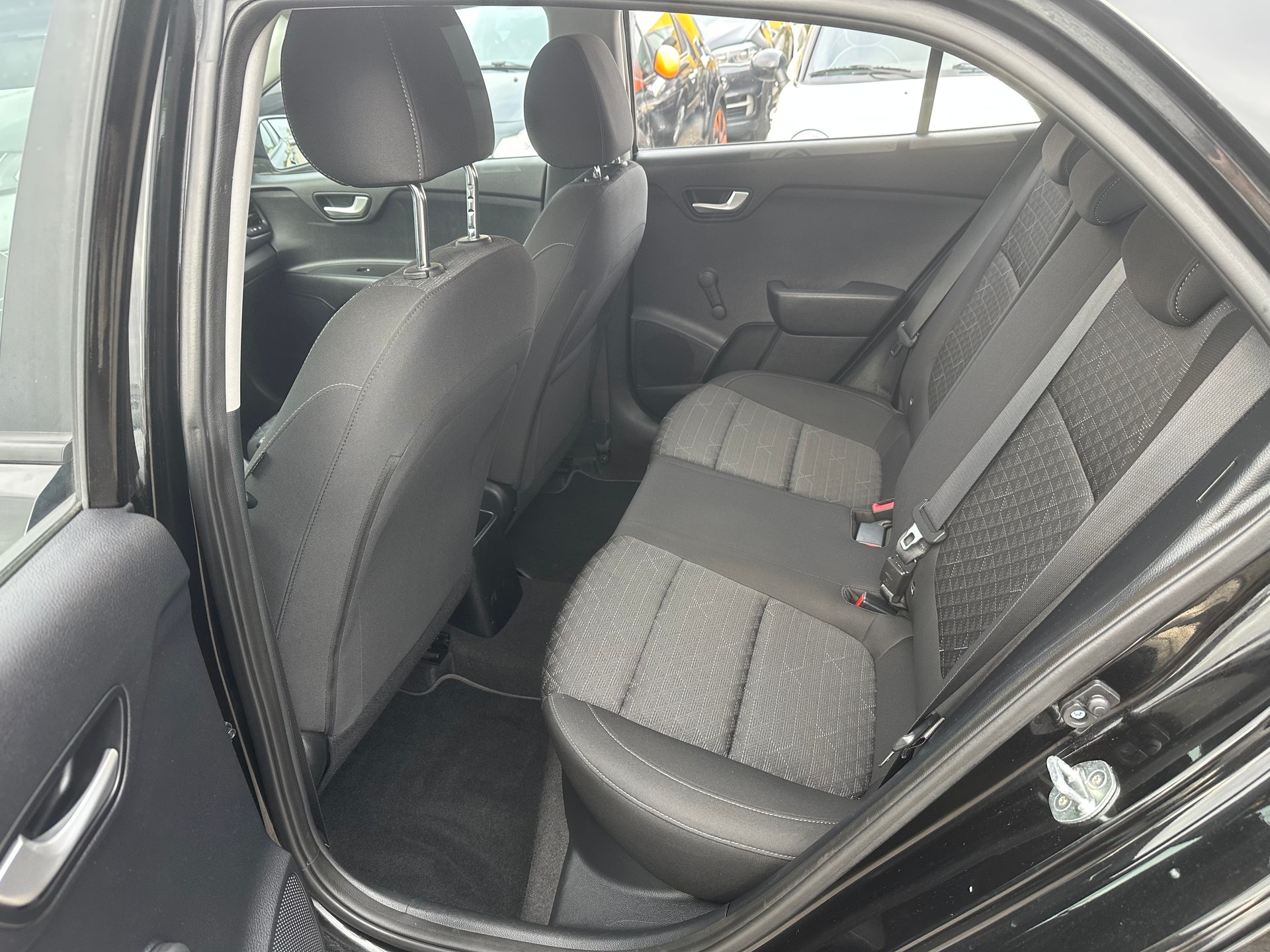 KIA Rio 1.2 CVVT Classic-image-9