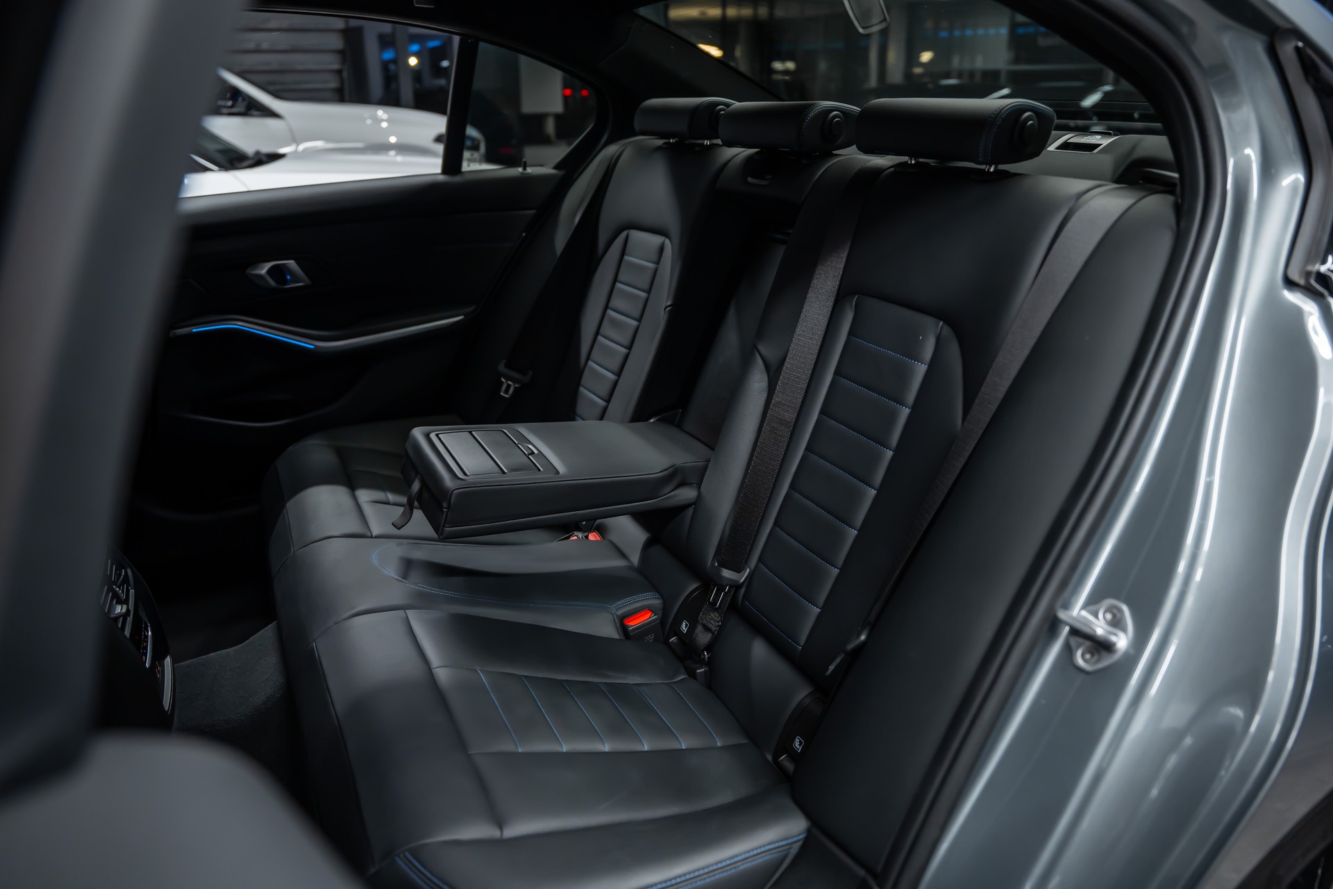 BMW 330i xDrive Steptronic M Sport Pro *Laser*Head-Up*Leder*360°*-image-19