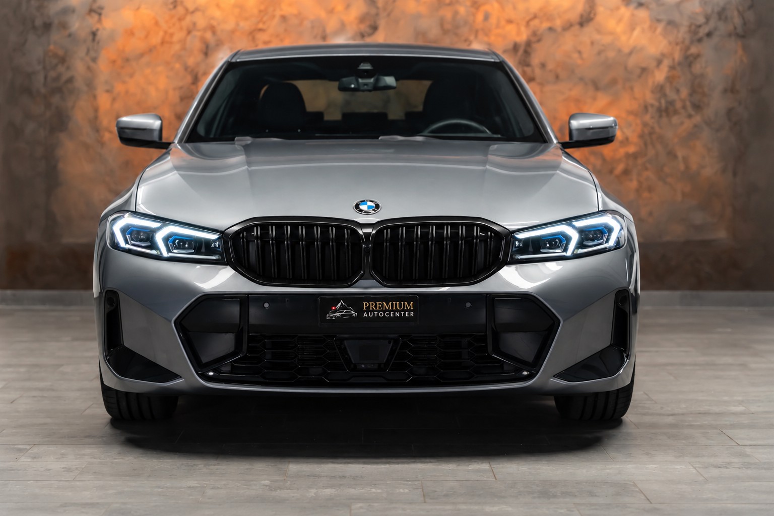 BMW 330i xDrive Steptronic M Sport Pro *Laser*Head-Up*Leder*360°*-image-3