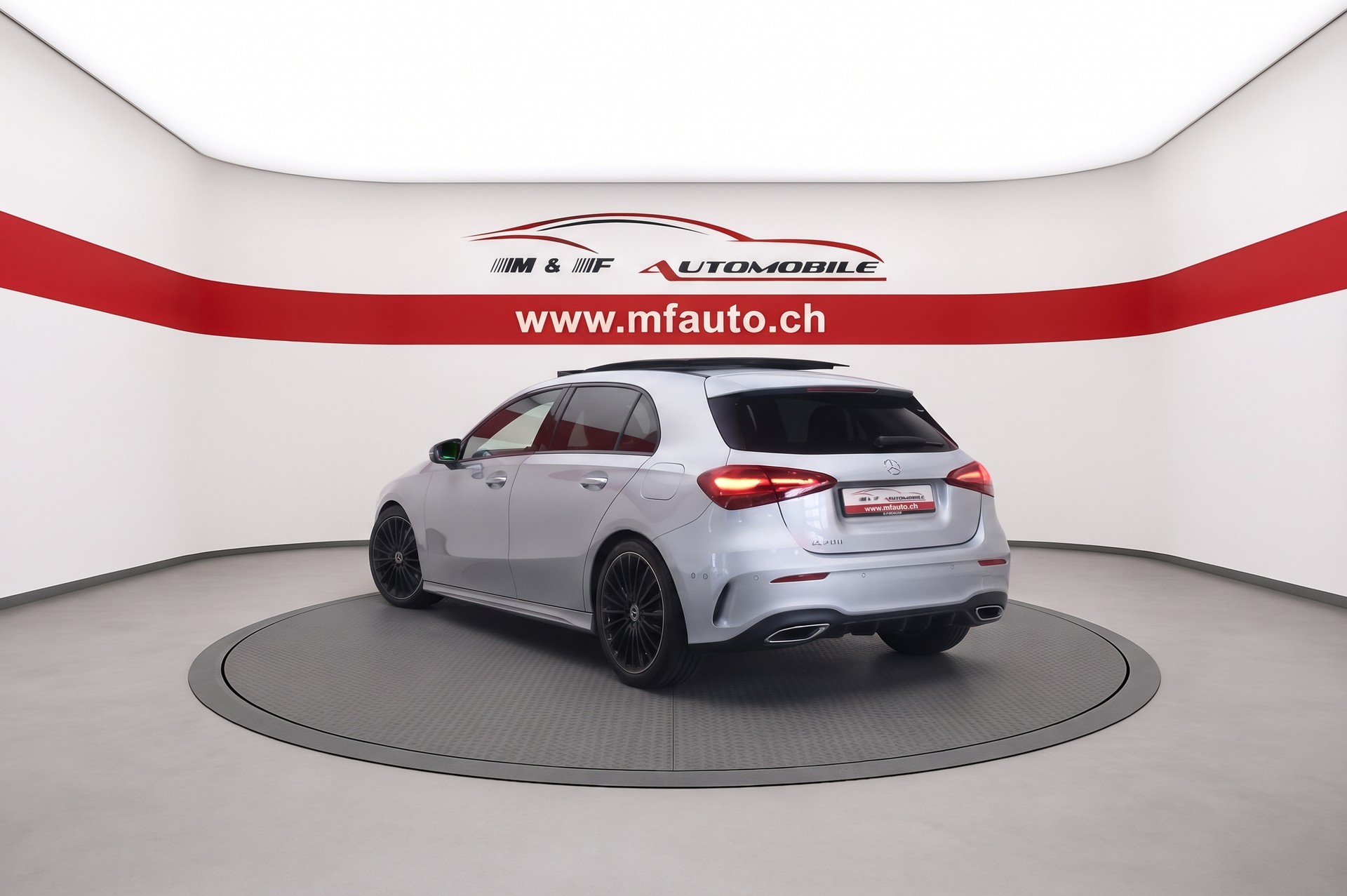 MERCEDES-BENZ A 200 AMG Line-image-3