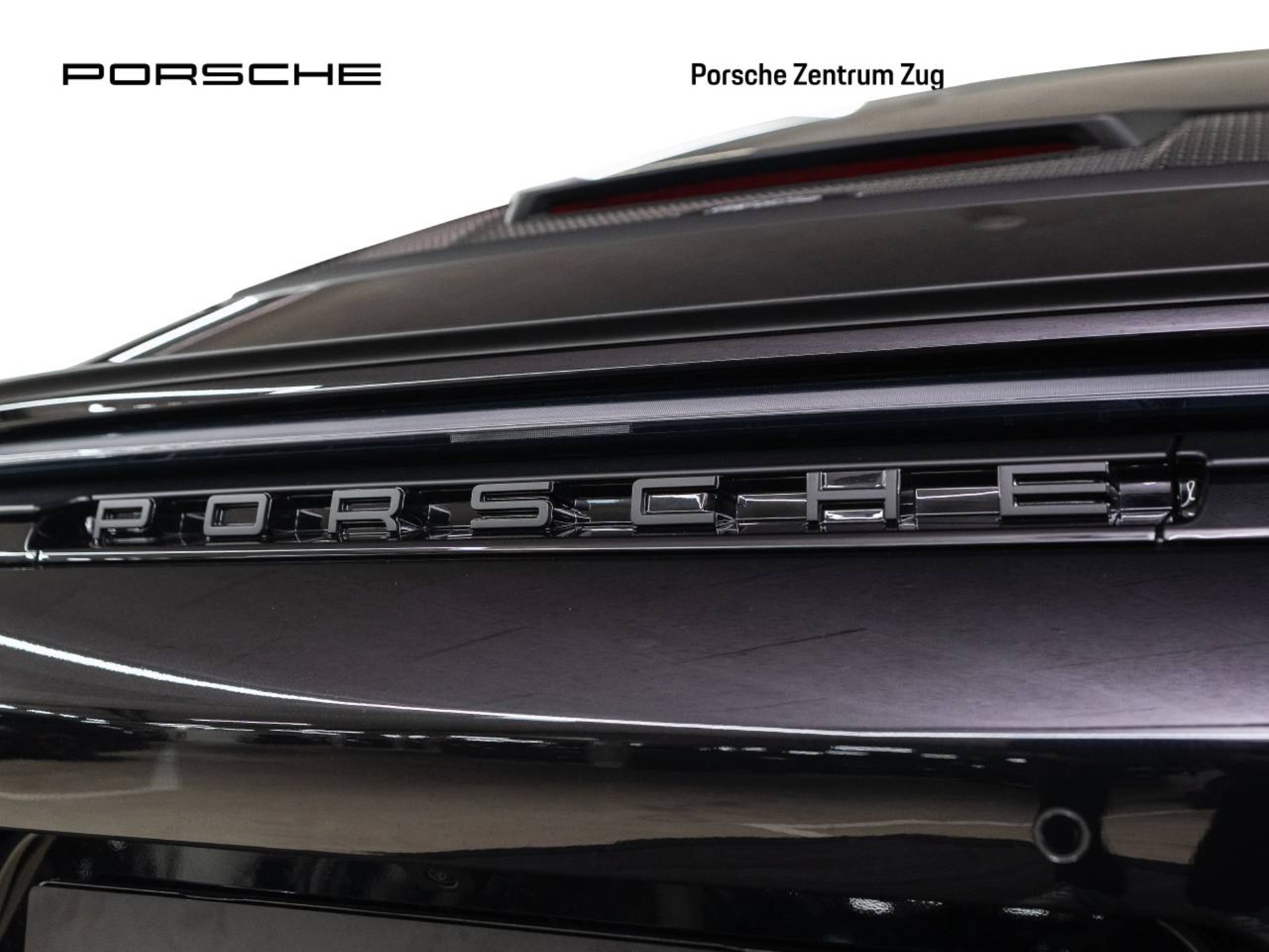 PORSCHE 911 GT3 mit Touring-Paket-image-12