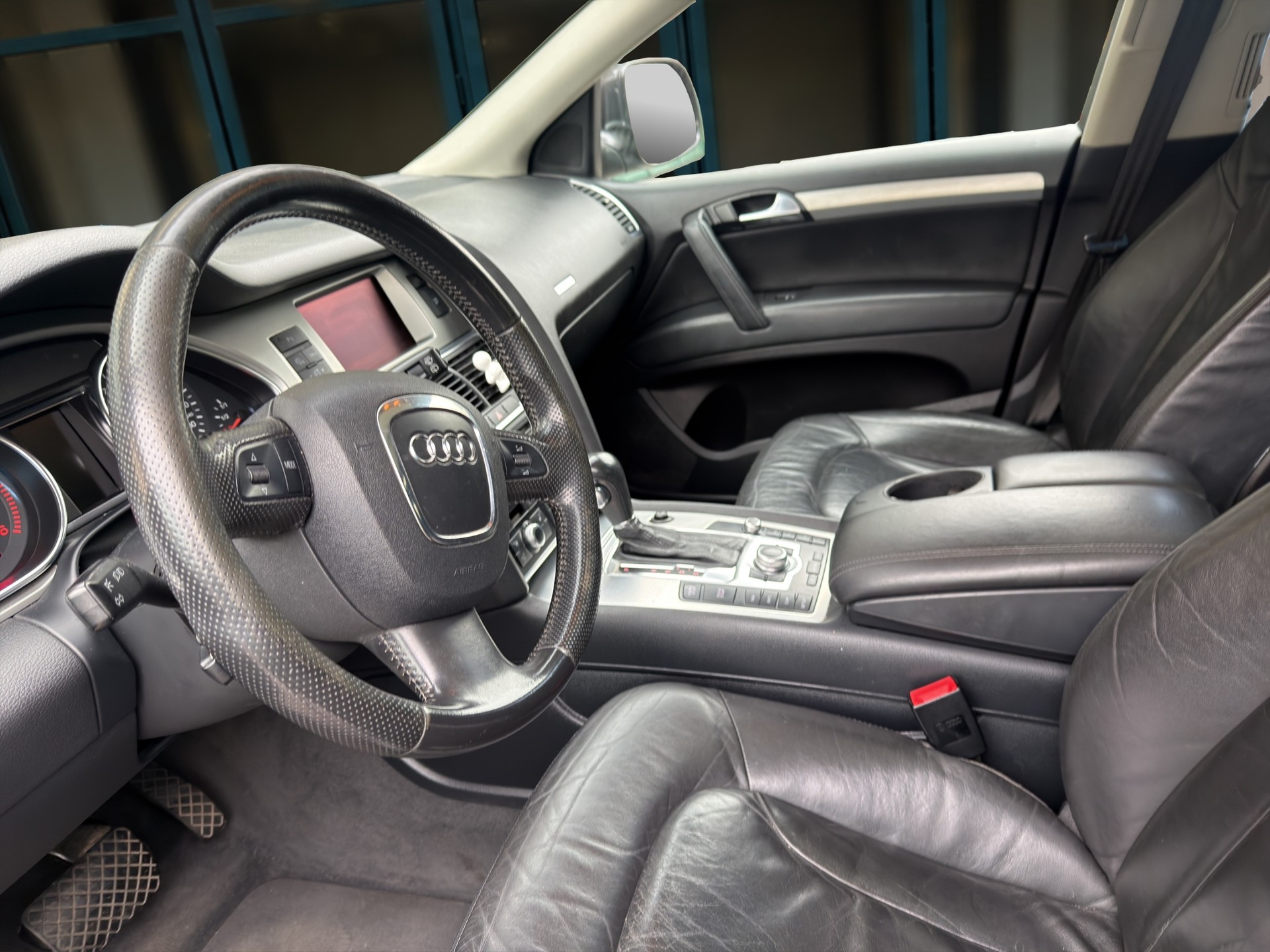 AUDI Q7 3.0 TDI quattro tiptronic-image-9