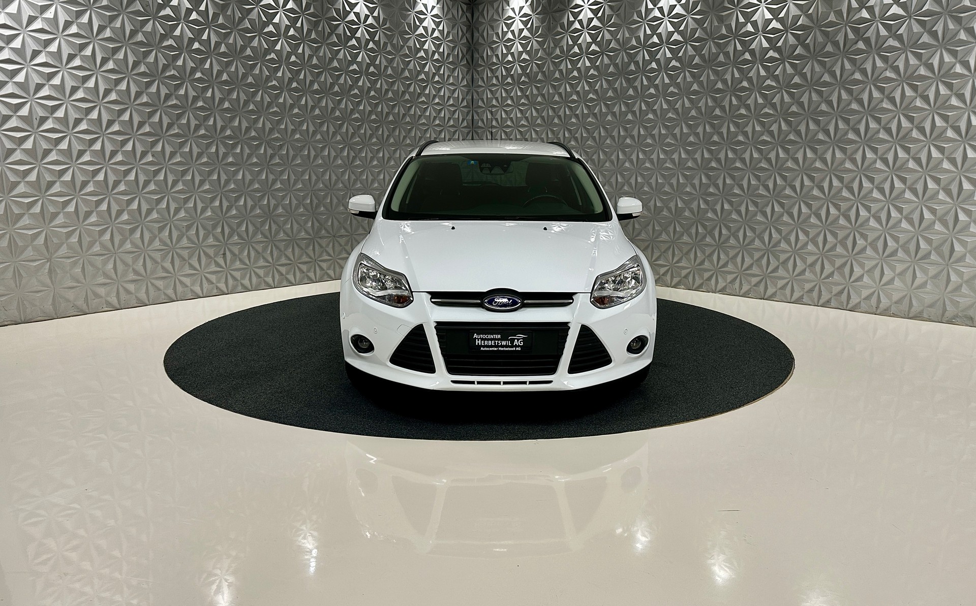 FORD Focus 1.0 SCTi Winner-image-1