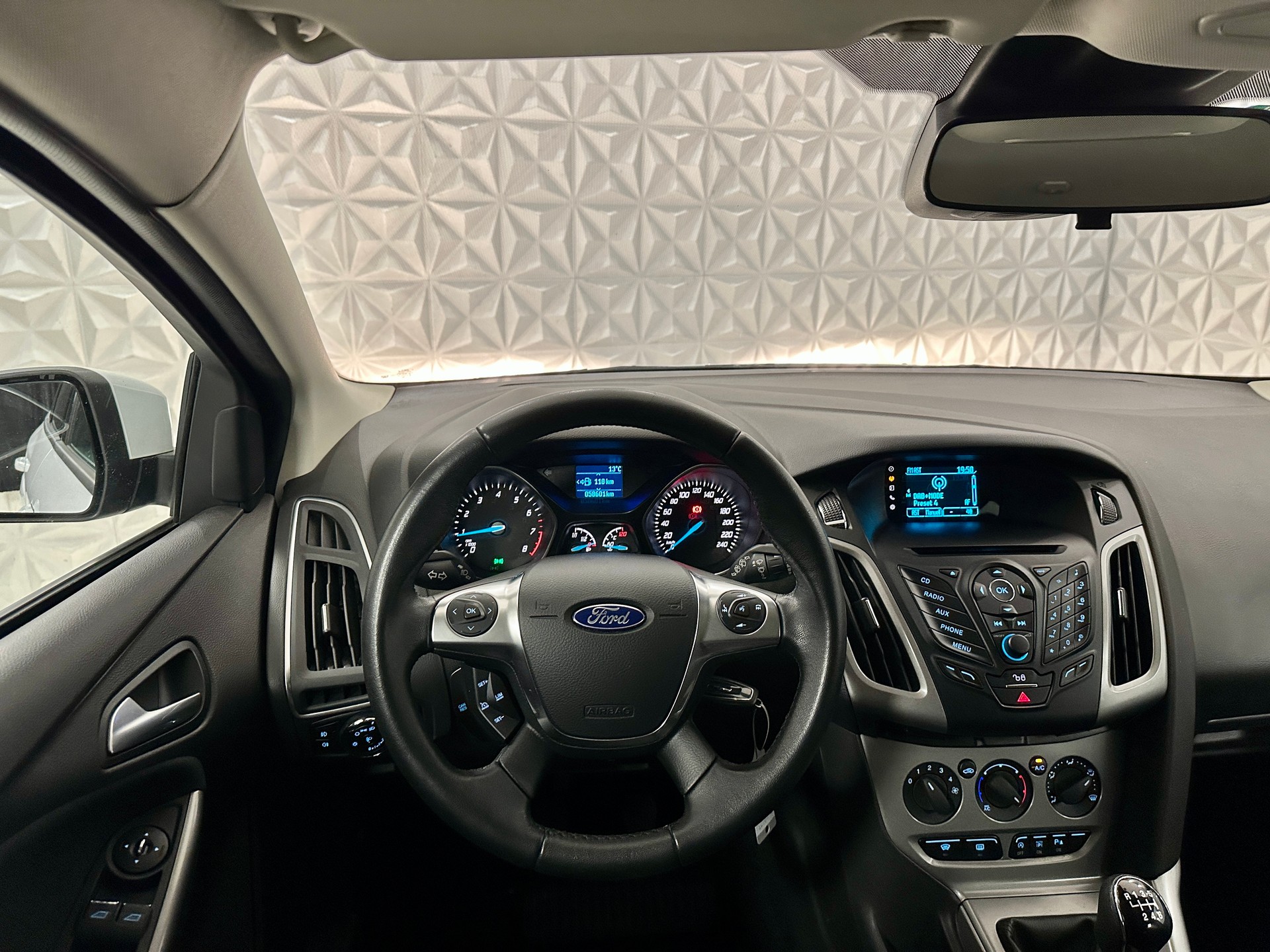 FORD Focus 1.0 SCTi Winner-image-18