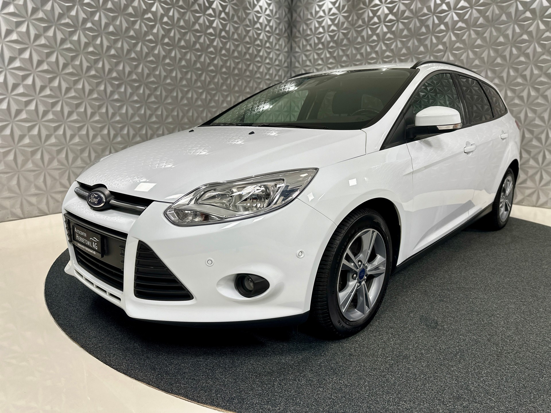 FORD Focus 1.0 SCTi Winner-image-8