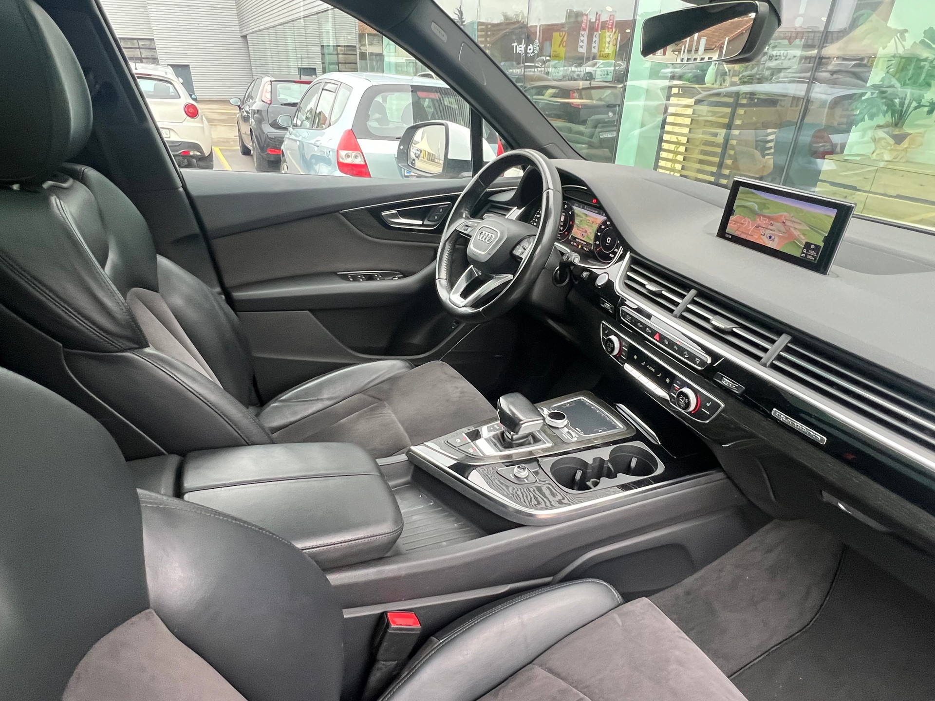 AUDI Q7 3.0 TDI quattro tiptronic-image-11