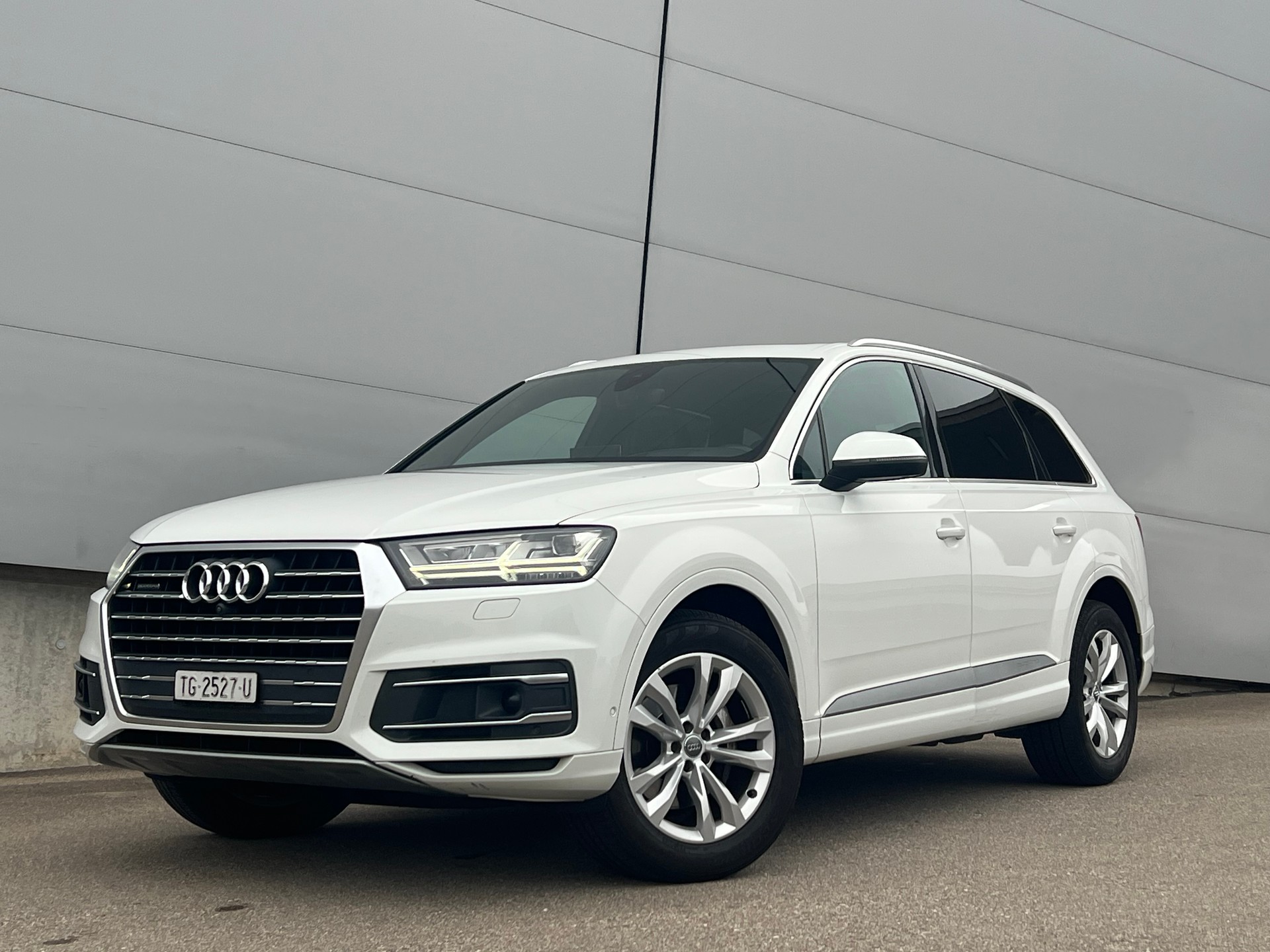AUDI Q7 3.0 TDI quattro tiptronic-image-0
