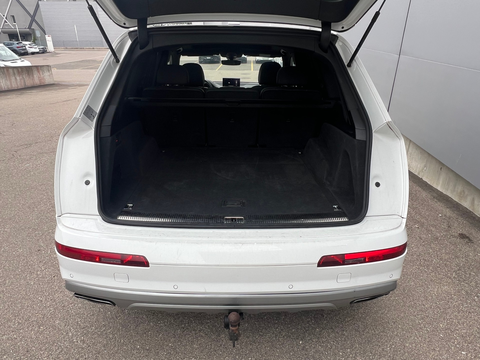 AUDI Q7 3.0 TDI quattro tiptronic-image-6