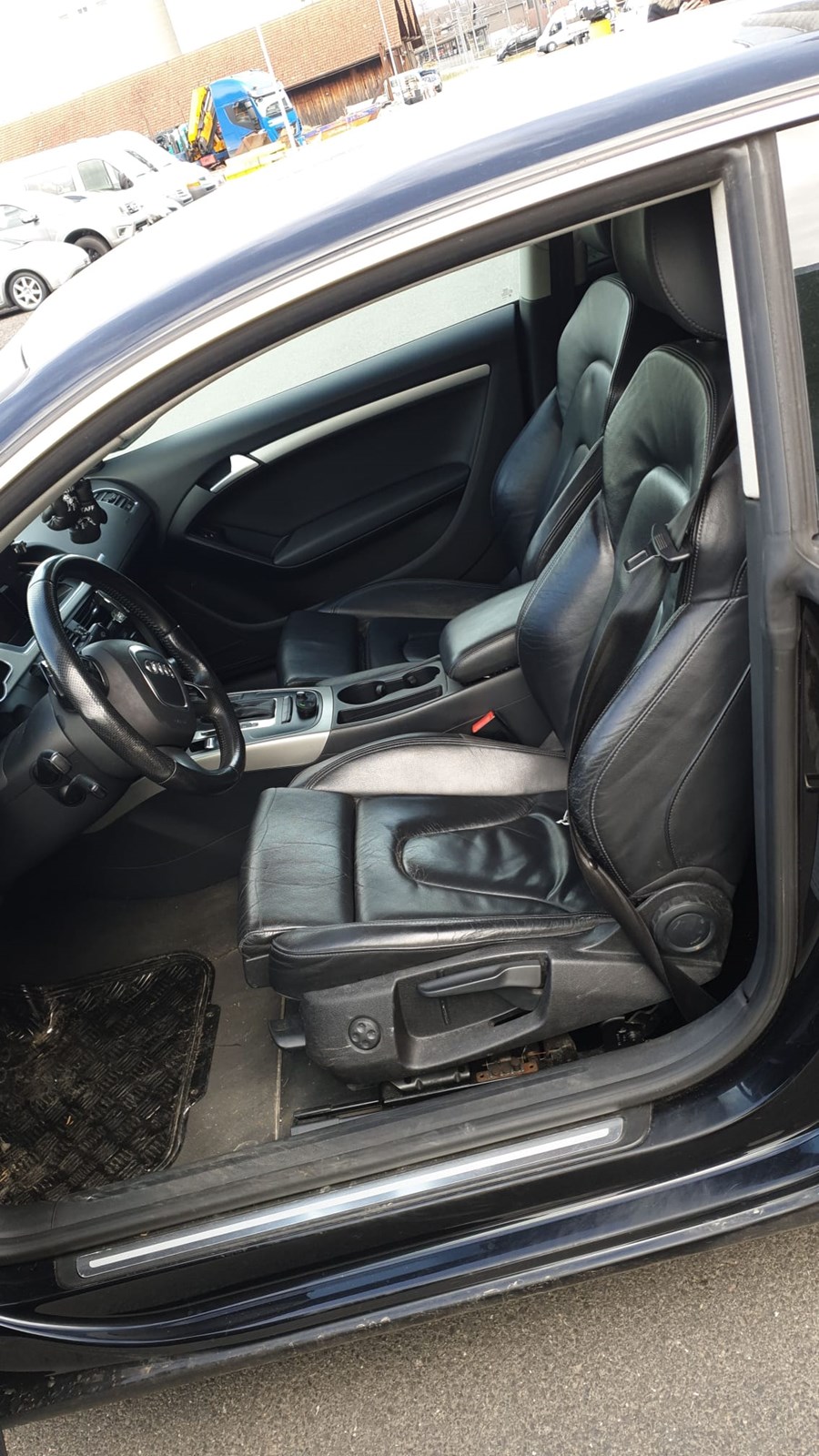 AUDI A5 Coupé 2.7 TDI multitronic-image-3
