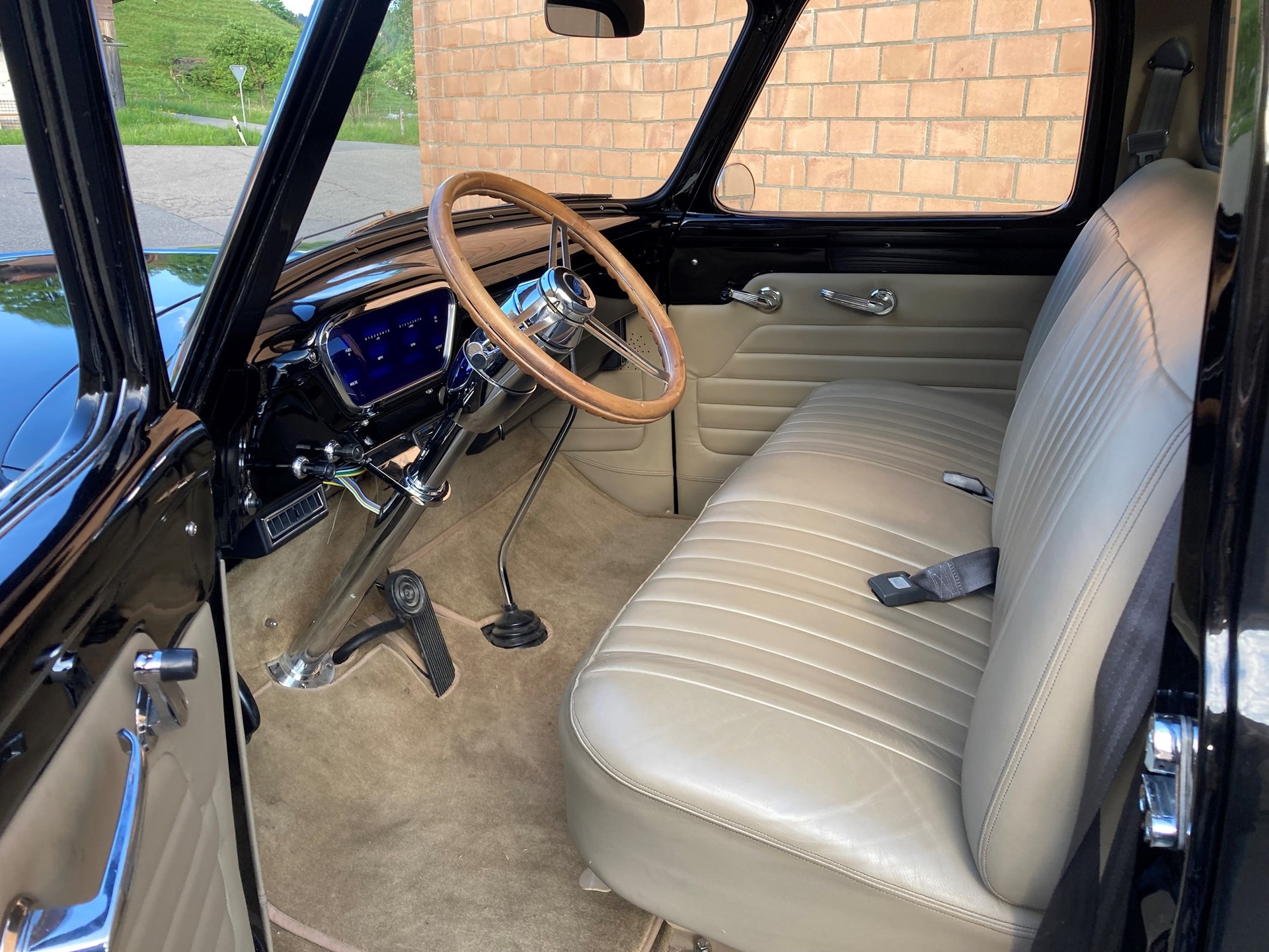 FORD F100 302 V8-image-7