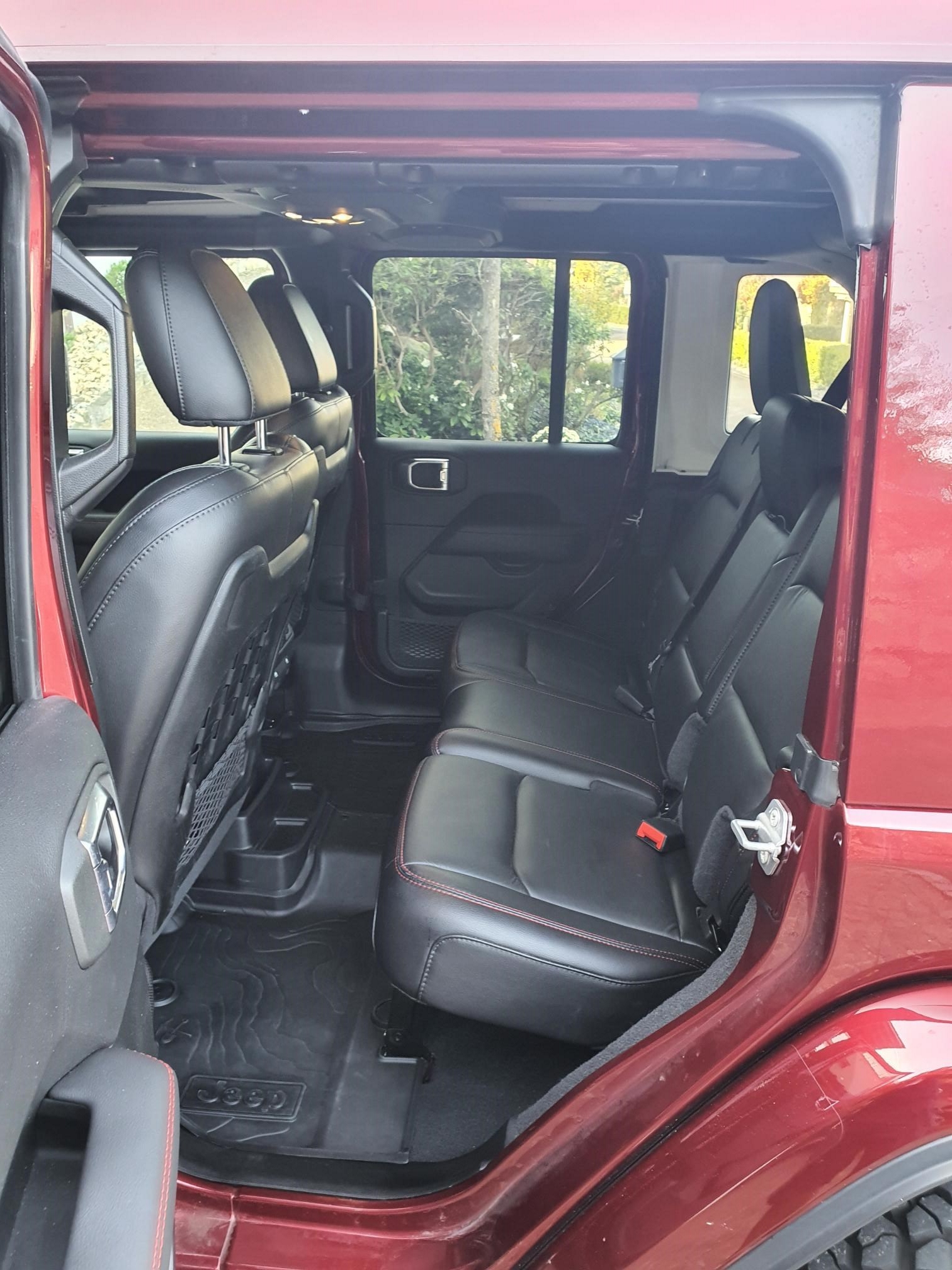 JEEP Wrangler 2.0 Unlimited Rubicon Automatic-image-4