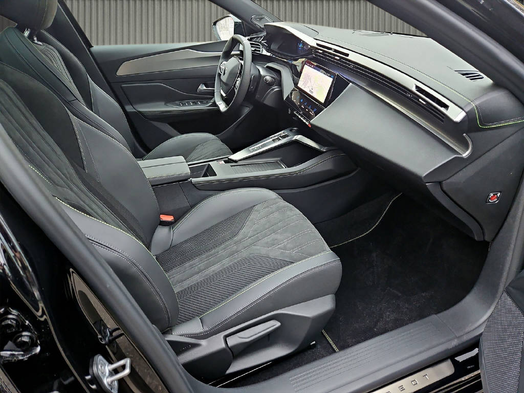 PEUGEOT 308 SW 1.6 PHEV 225 GT-image-7