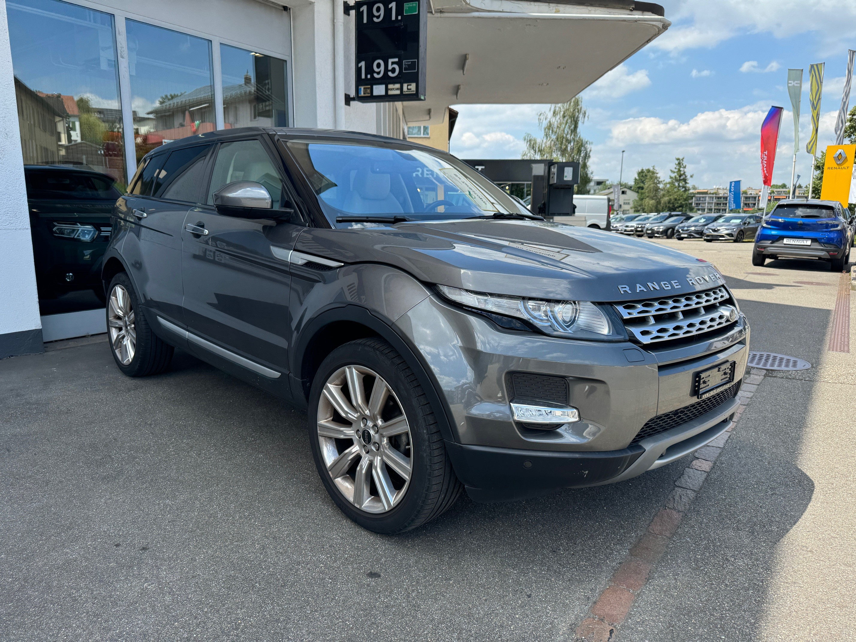 Car photo