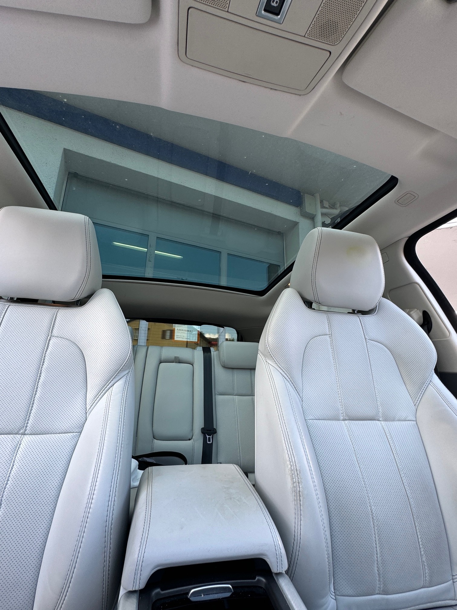 LAND ROVER Range Rover Evoque 2.2 SD4 Prestige AT9-image-9