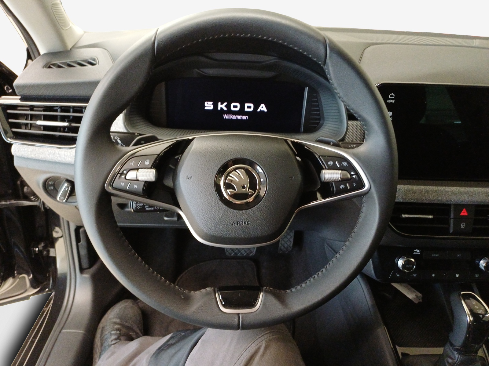 SKODA Scala 1.0 TSI Selection DSG-image-9