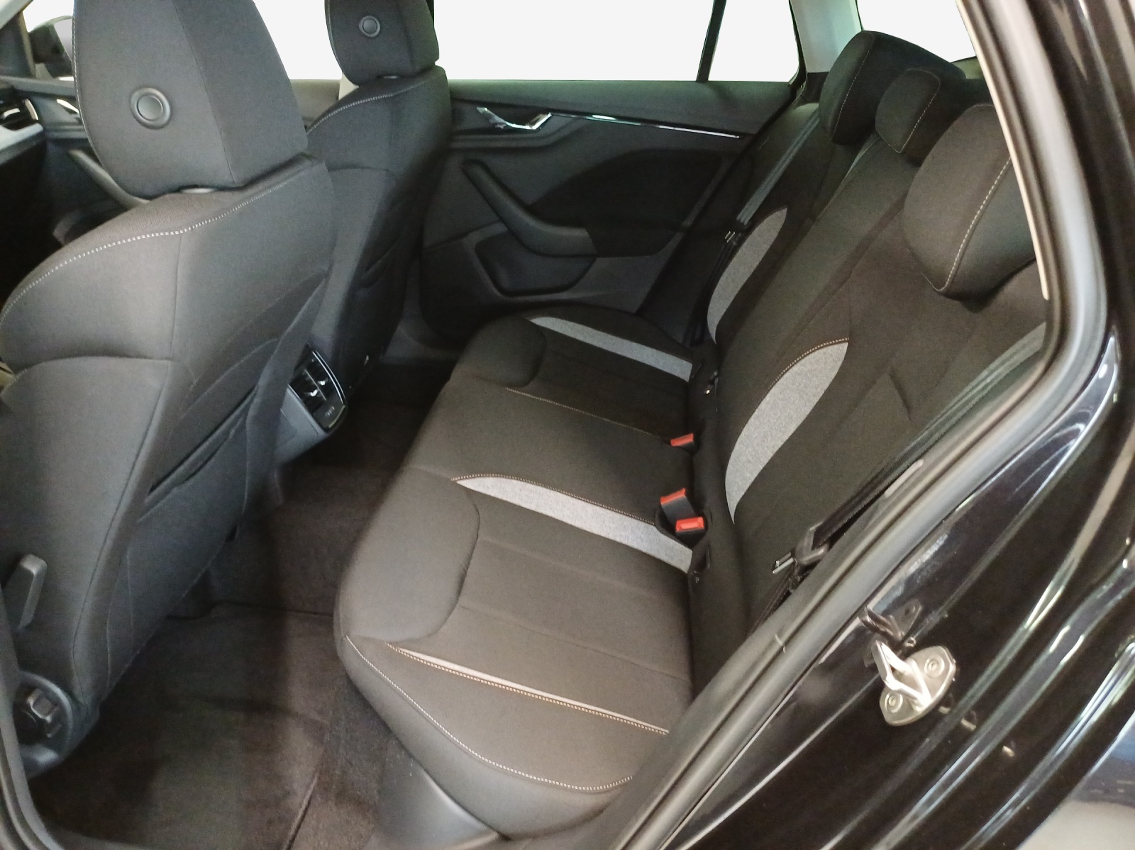 SKODA Scala 1.0 TSI Selection DSG-image-11
