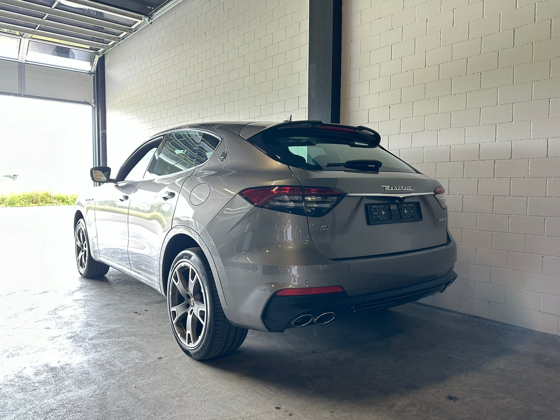 MASERATI Levante 3.0 V6 GranSport Automatica-image-2