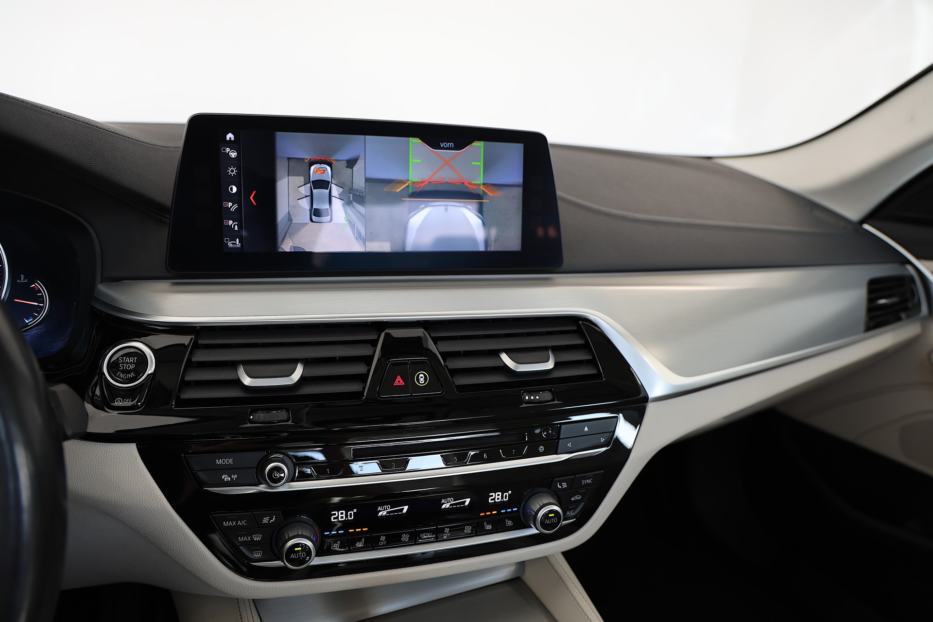 BMW 530d Luxury Line *Traumausstattung* Steptronic-image-13