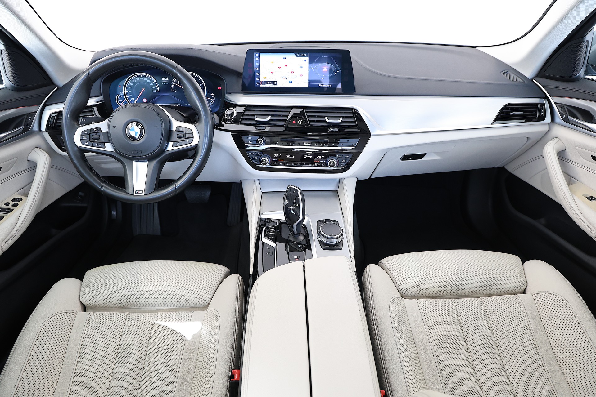 BMW 530d Luxury Line *Traumausstattung* Steptronic-image-9