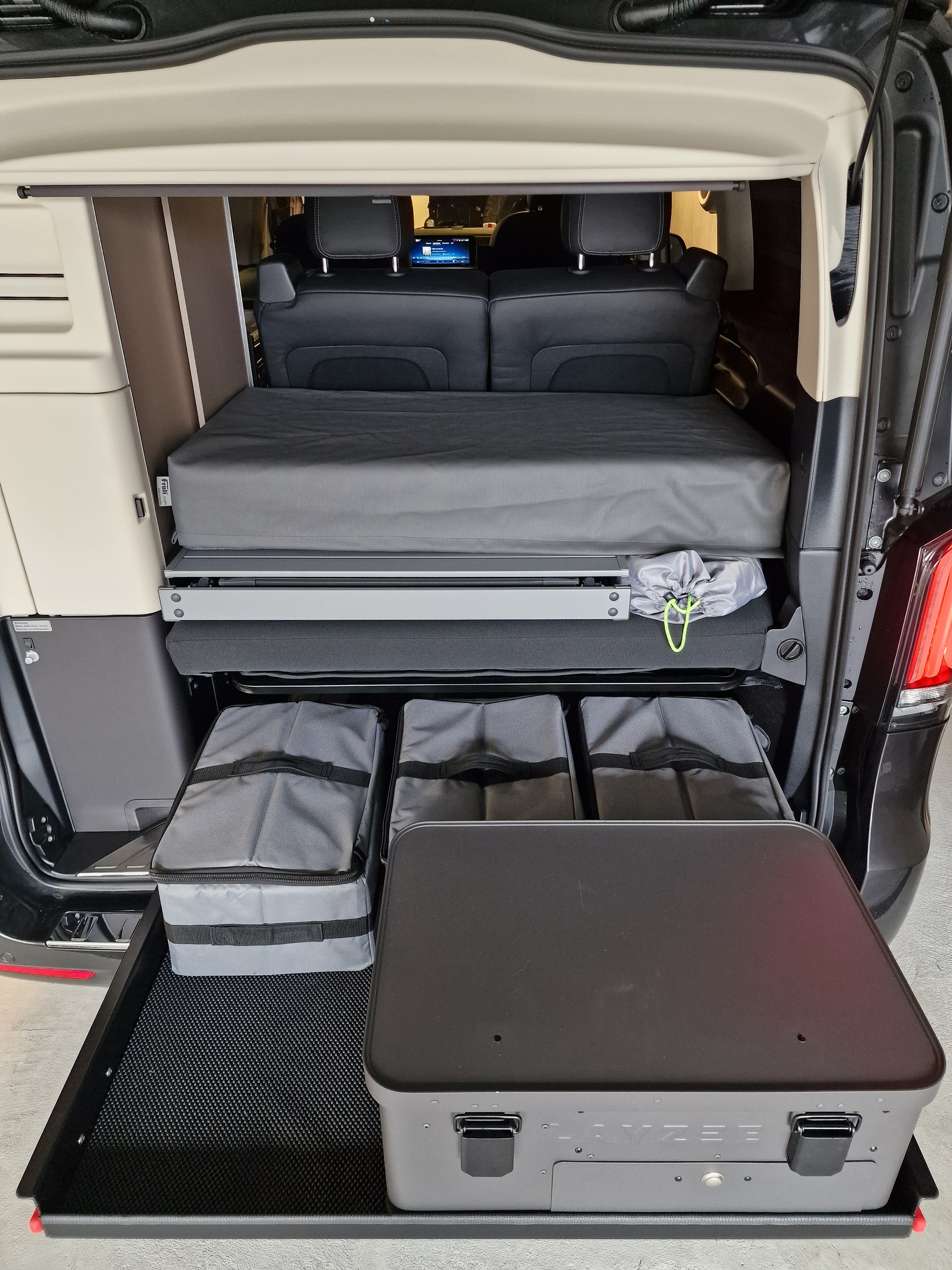 MERCEDES-BENZ Marco Polo 300 d 4M Automat-image-22