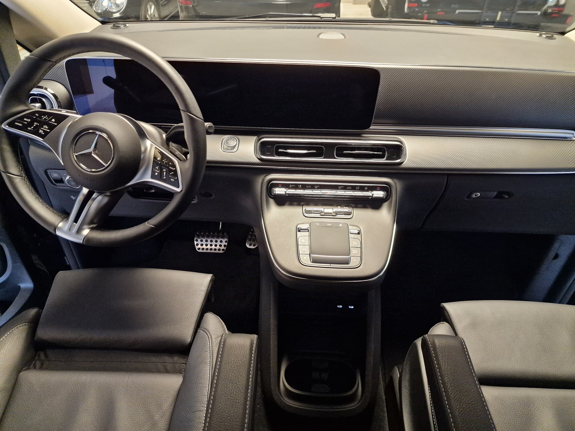MERCEDES-BENZ Marco Polo 300 d 4M Automat-image-9