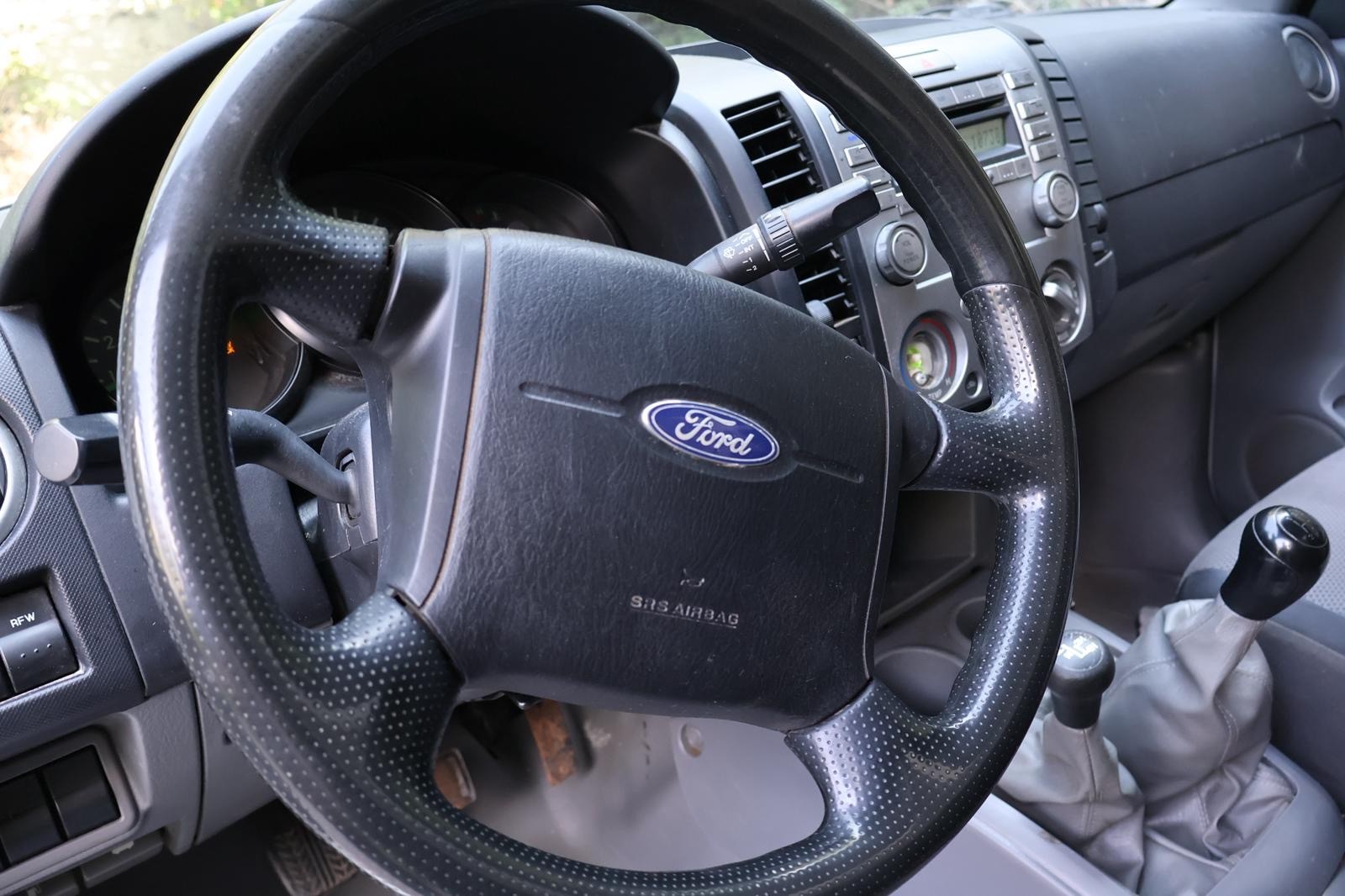 FORD Ranger XL 2.5 TDCi 4x4-image-8
