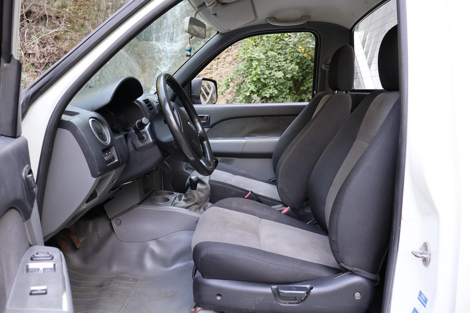 FORD Ranger XL 2.5 TDCi 4x4-image-9