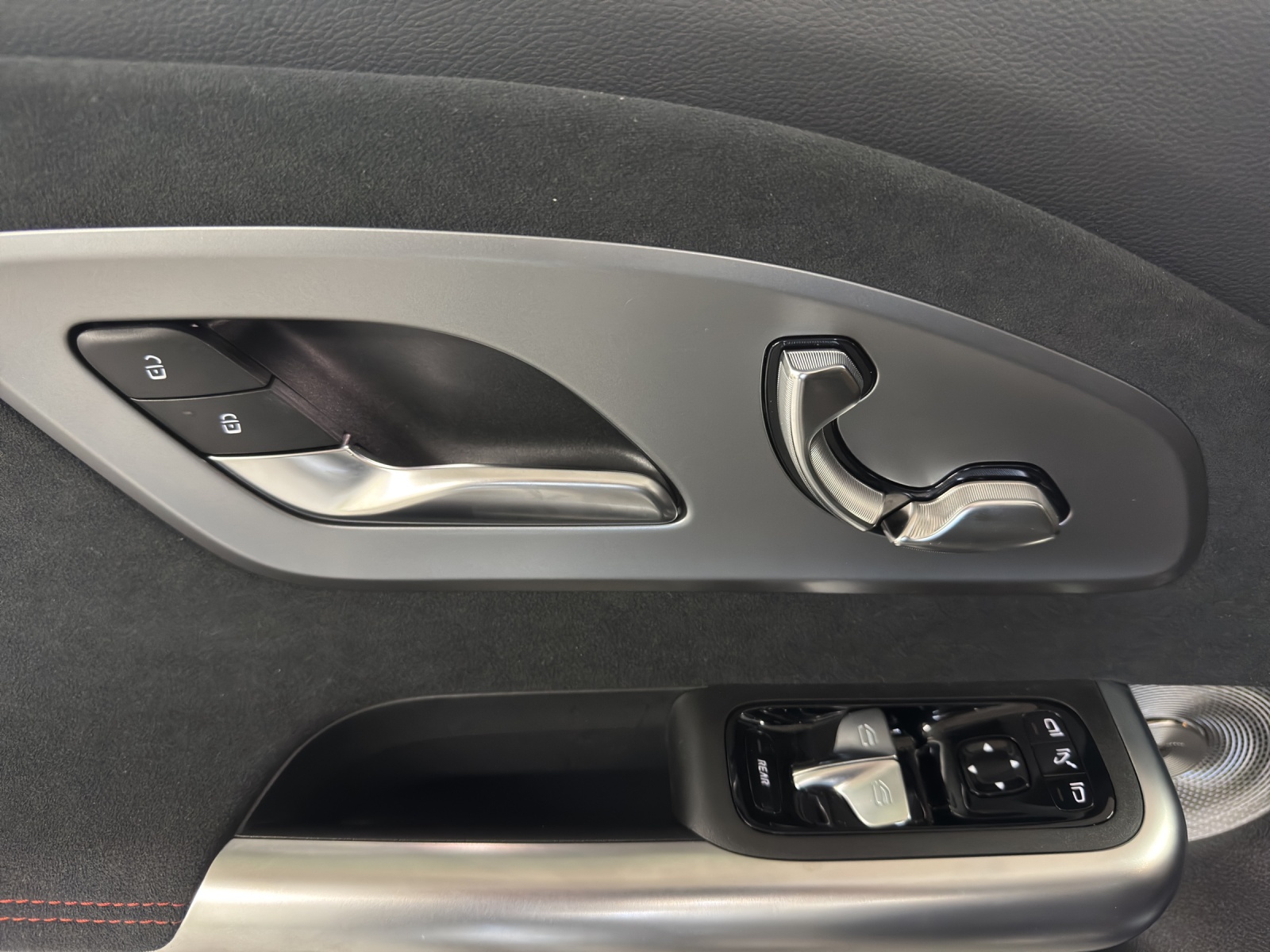 MERCEDES-BENZ CLA 350 AMG Line 4Matic EQ-image-6
