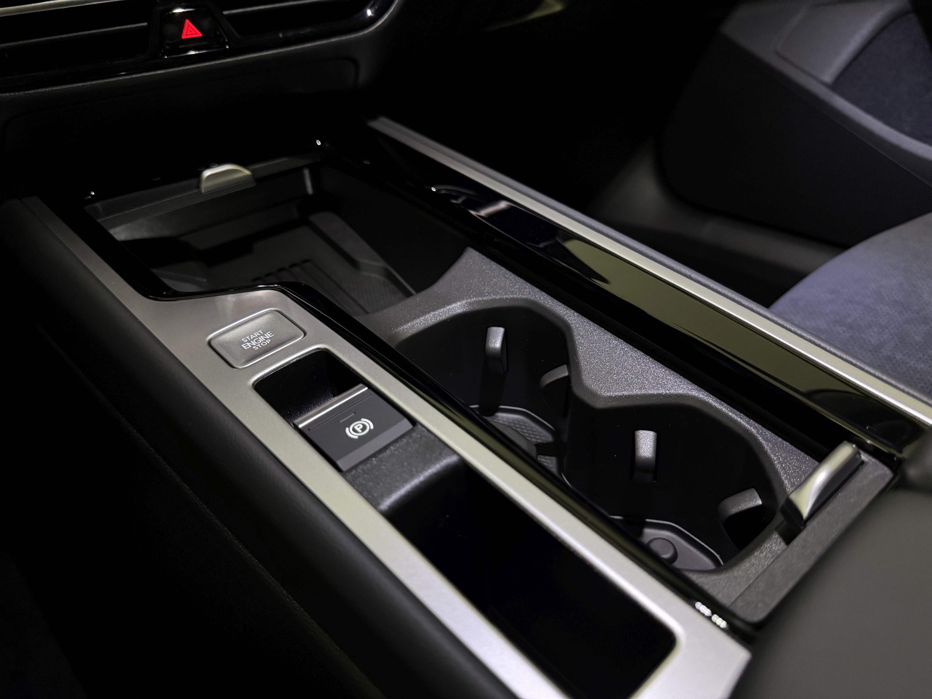 VW Passat Variant 2.0 TDI evo Elegance 4 Motion DSG-image-15