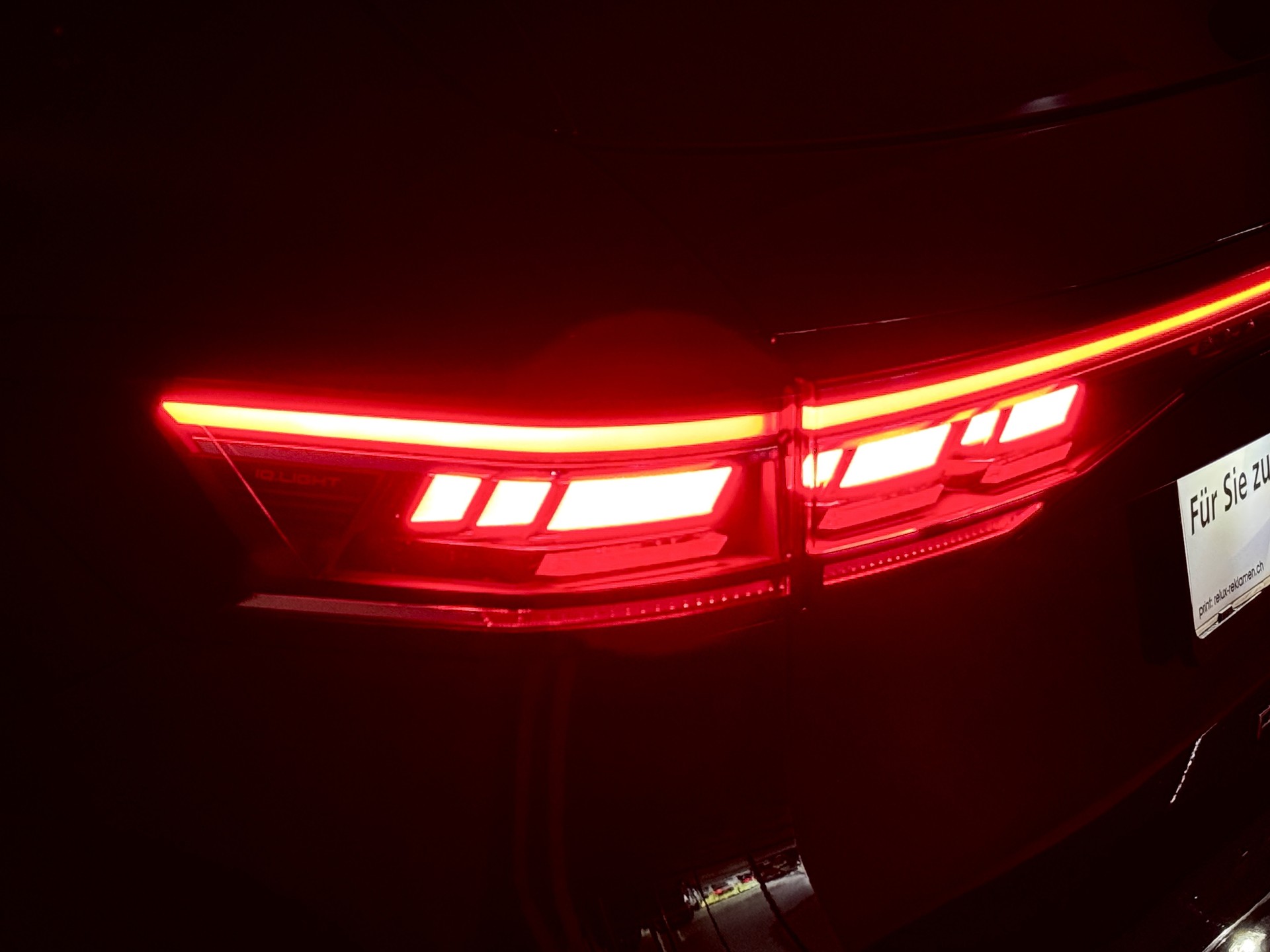 VW Passat Variant 2.0 TDI evo Elegance 4 Motion DSG-image-6