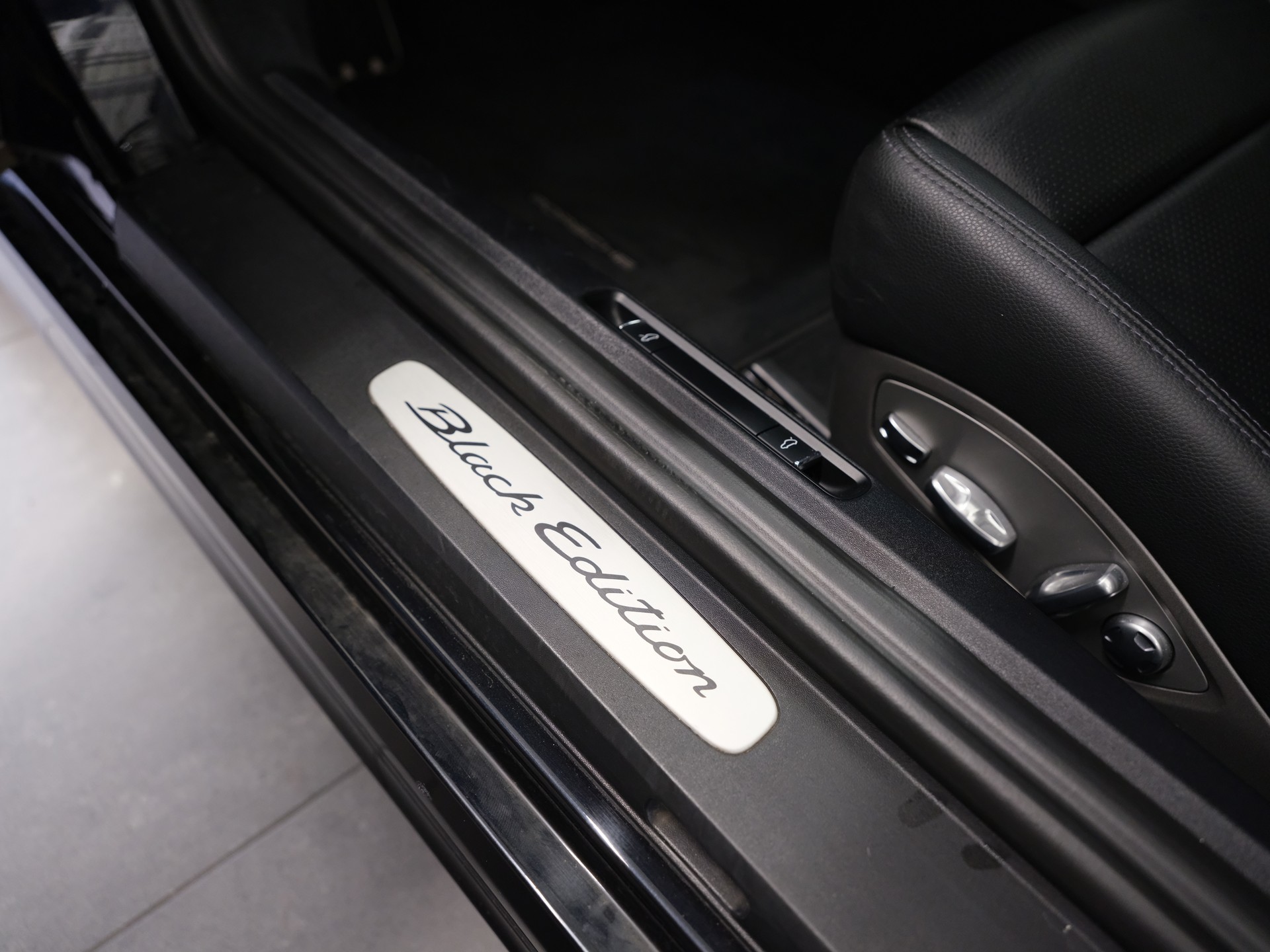 PORSCHE Cayman 2.7 PDK*Black-Edition*Rückfahrkamera*12M Garantie*-image-23