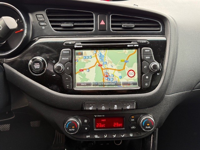 KIA Ceed Sportswagon 1.6 GDi Style-image-6