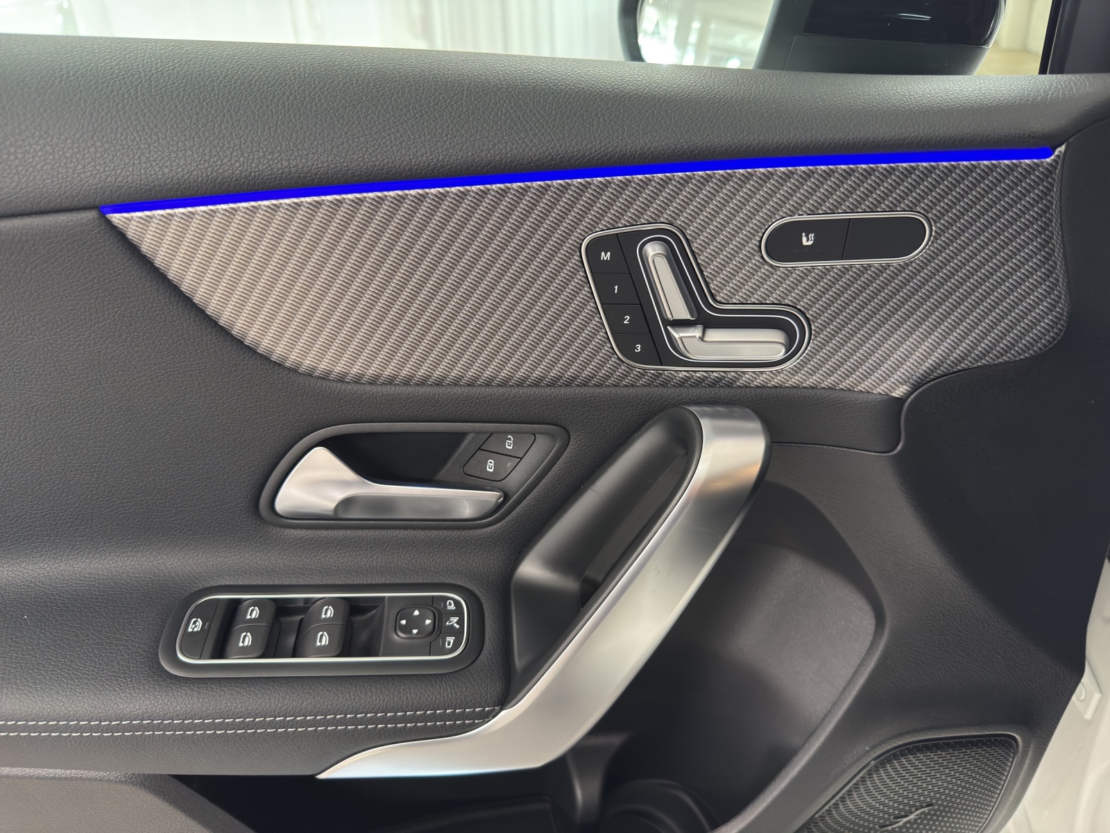 MERCEDES-BENZ A 200 Night Star-image-11