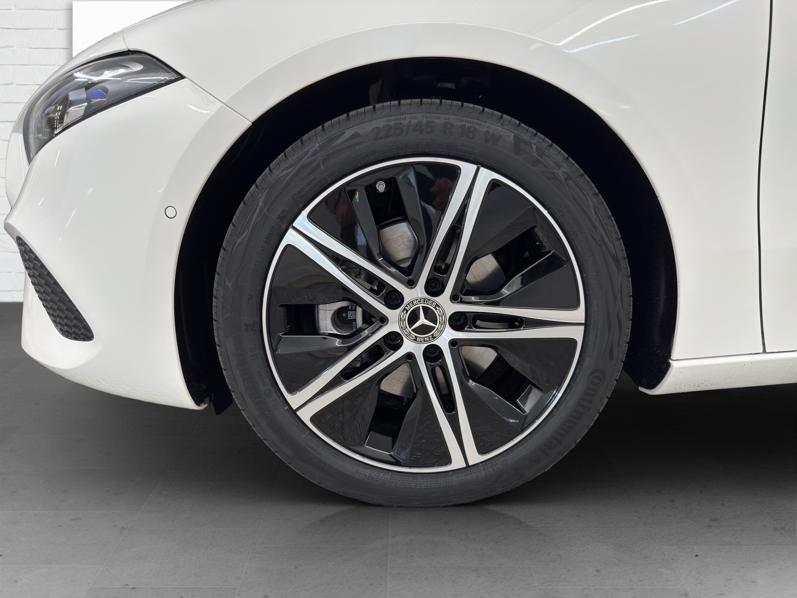 MERCEDES-BENZ A 200 Night Star-image-5
