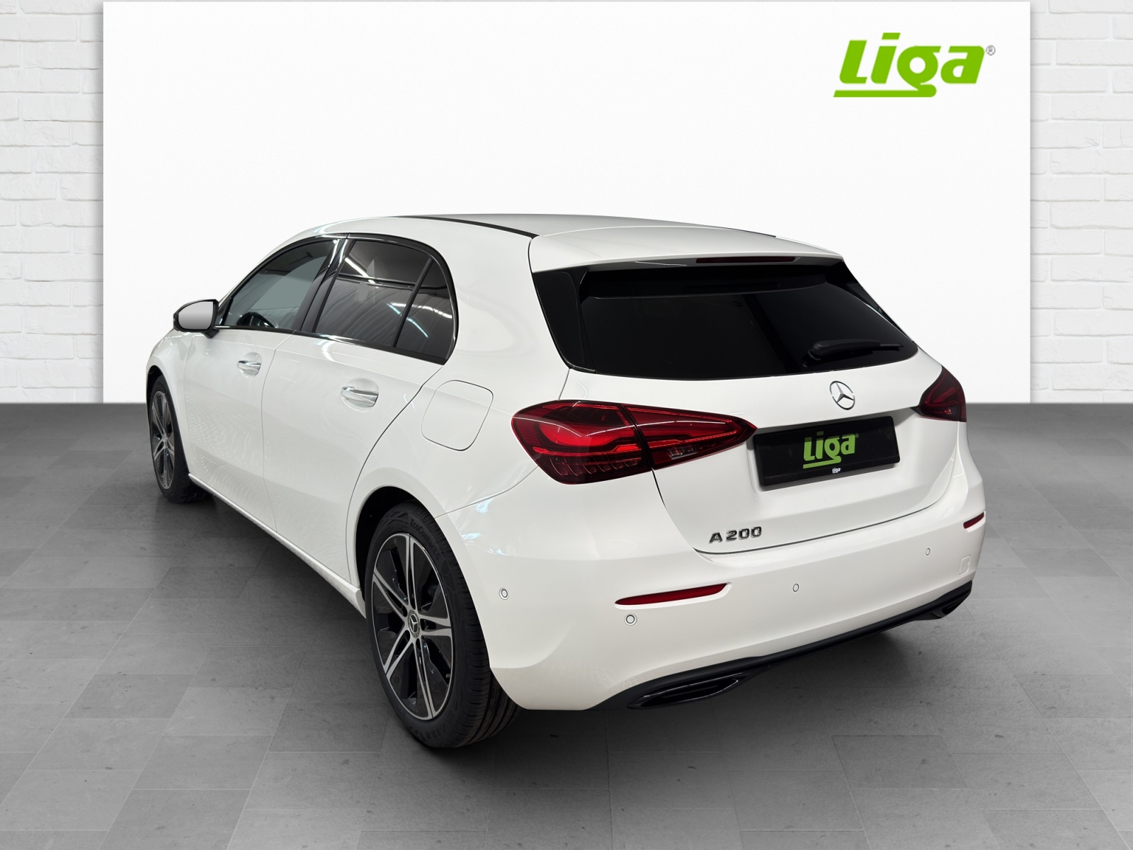MERCEDES-BENZ A 200 Night Star-image-3
