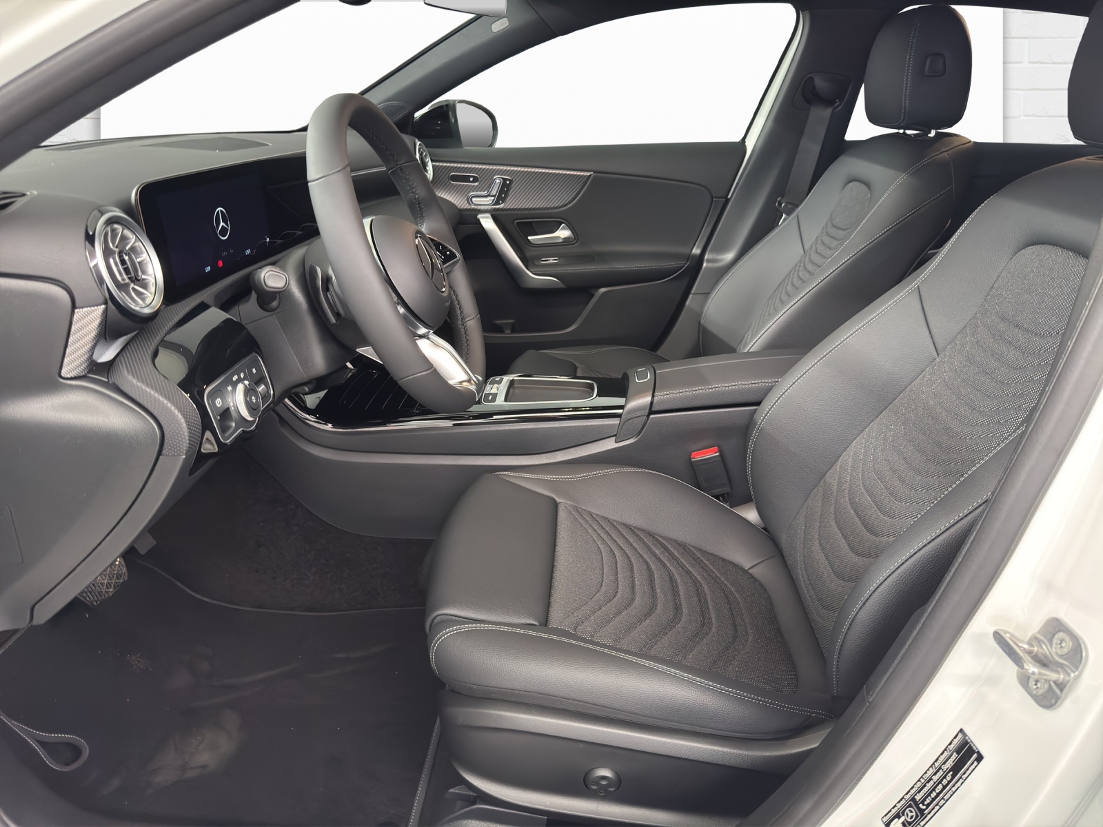 MERCEDES-BENZ A 200 Night Star-image-6