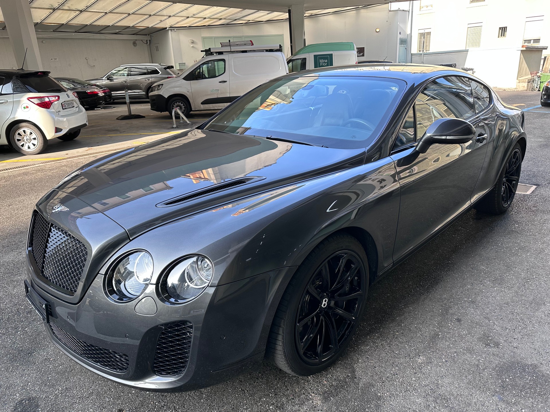 BENTLEY Continental Supersports 6.0-image-1