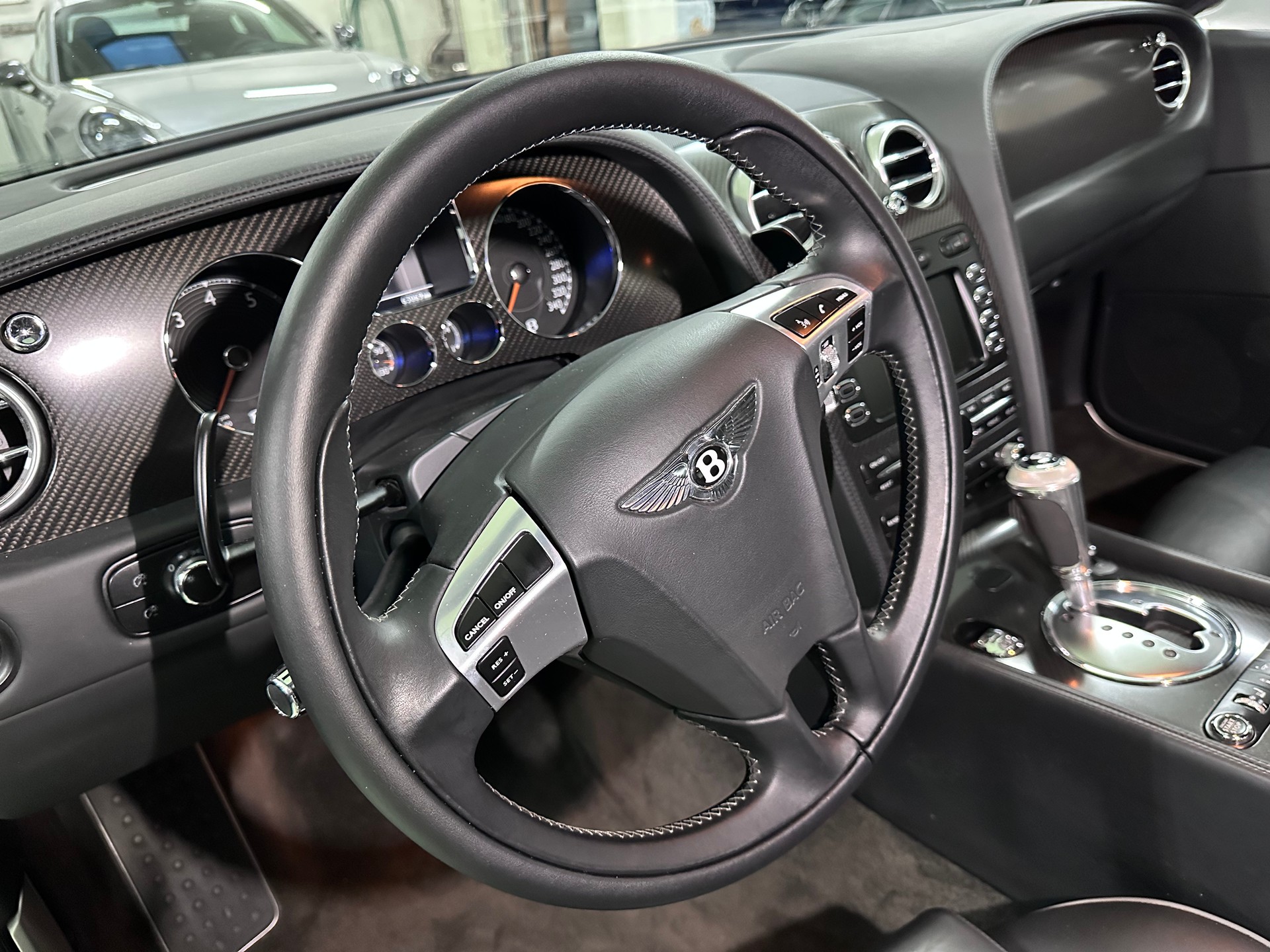 BENTLEY Continental Supersports 6.0-image-7