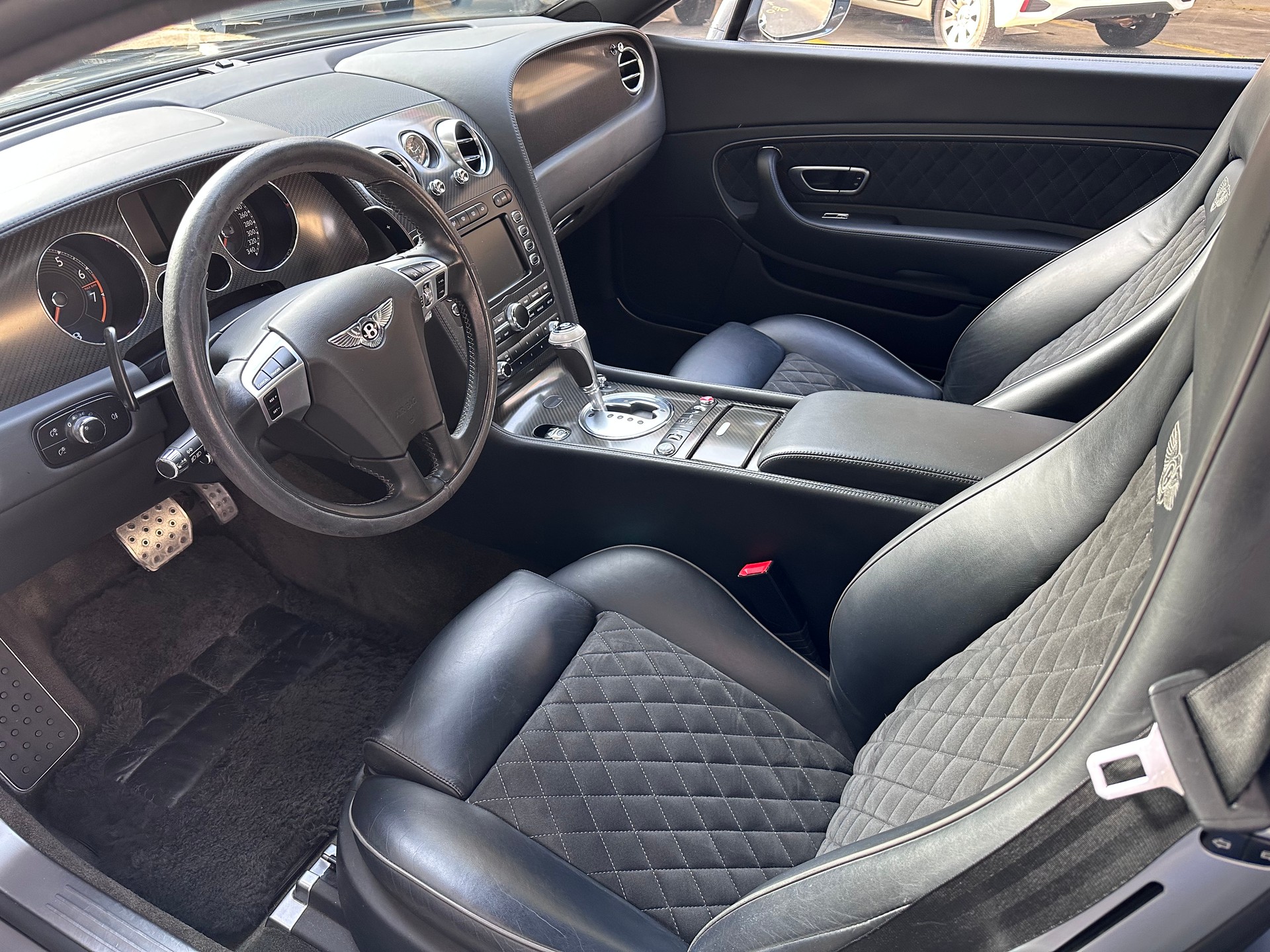 BENTLEY Continental Supersports 6.0-image-4